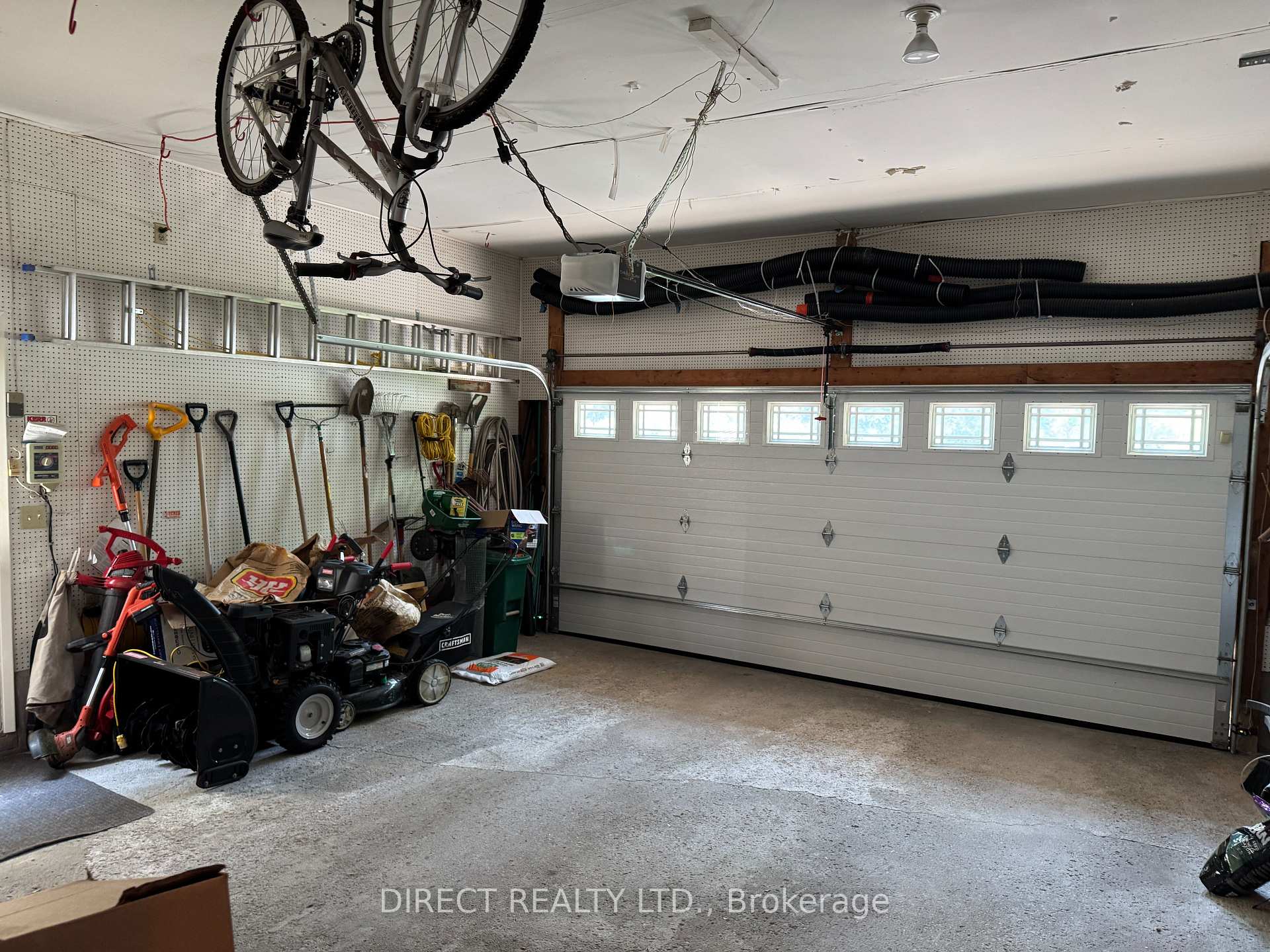 Photo 35 of 25 Dungannon Drive, Belleville, Belleville Ward — HOMEH