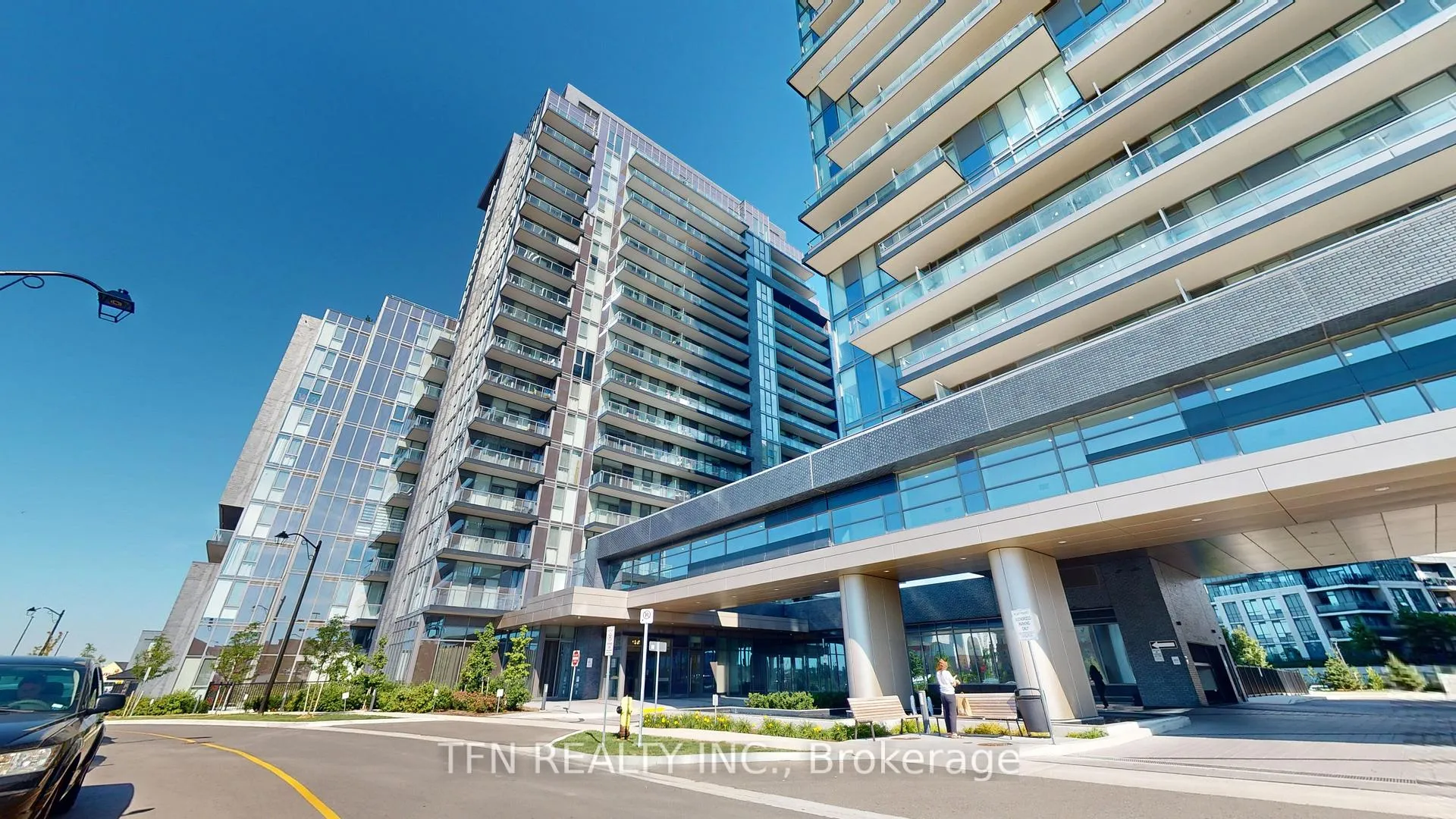 Front of Unit 209, 10 Gatineau Drive