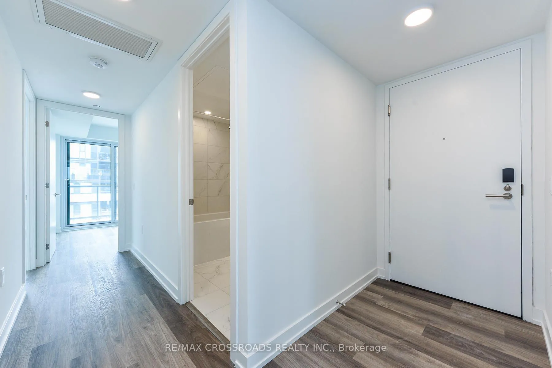 Photo 5 of Unit 601, 6 Chartwell Road, Etobicoke, Stonegate-Queensway — HOMEH