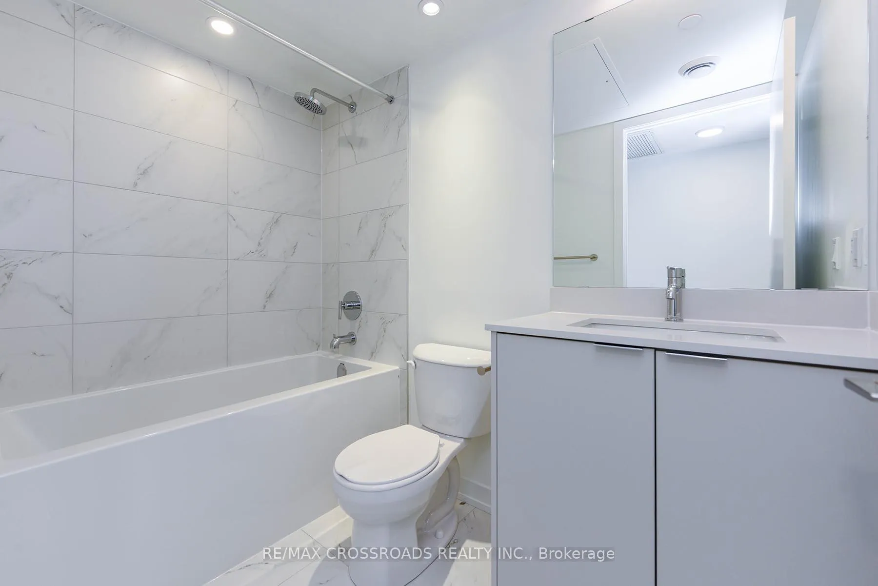 Photo 6 of Unit 601, 6 Chartwell Road, Etobicoke, Stonegate-Queensway — HOMEH