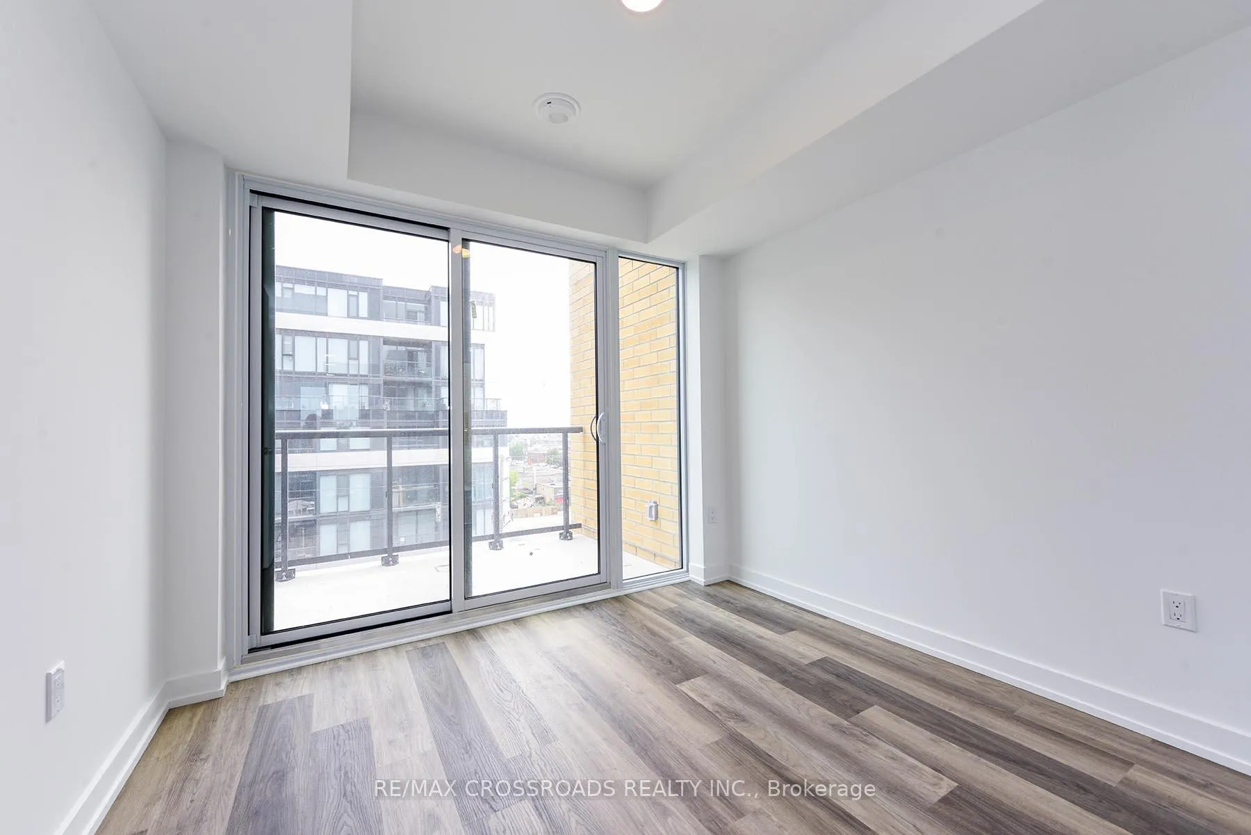Photo 8 of Unit 601, 6 Chartwell Road, Etobicoke, Stonegate-Queensway — HOMEH