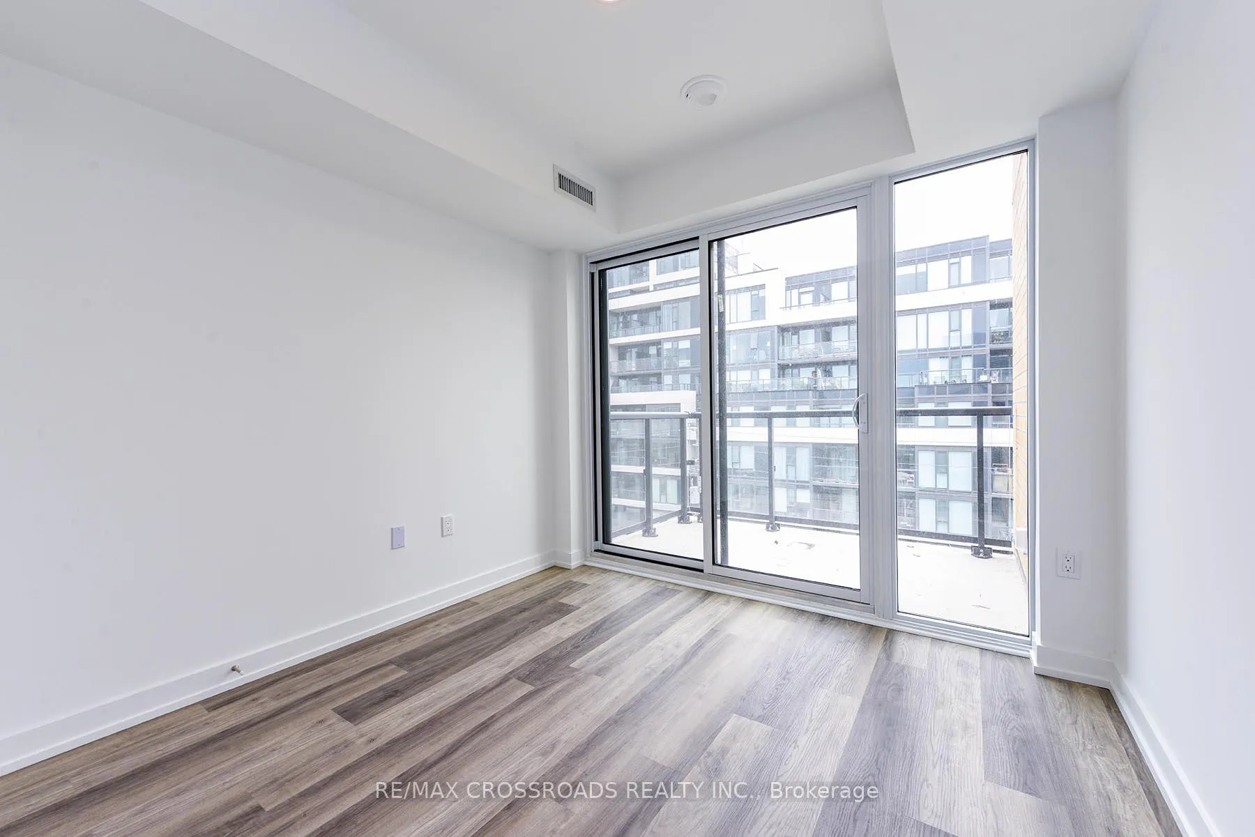 Photo 10 of Unit 601, 6 Chartwell Road, Etobicoke, Stonegate-Queensway — HOMEH