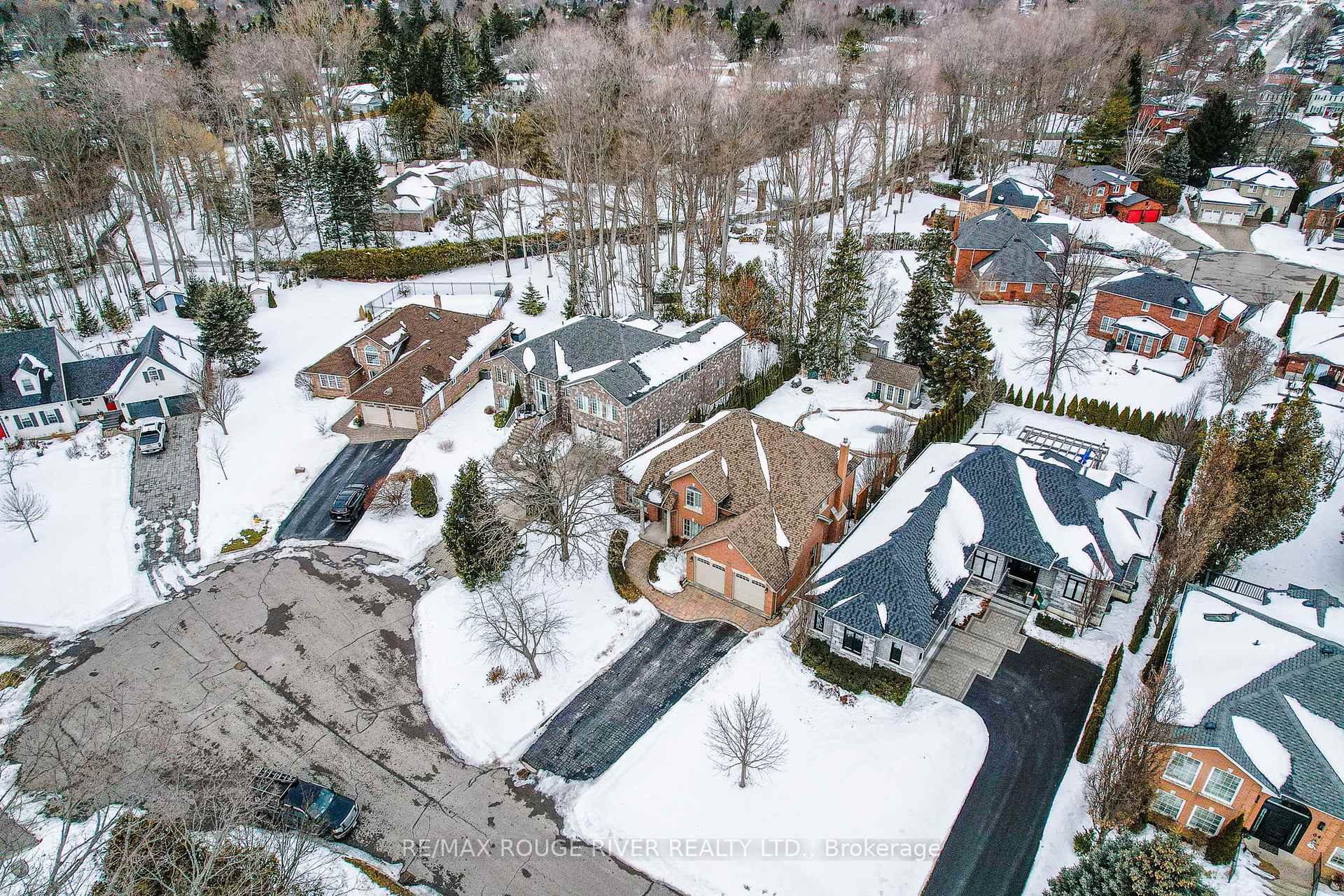 Photo 3 of 56 East House Crescent, Cobourg — HOMEH