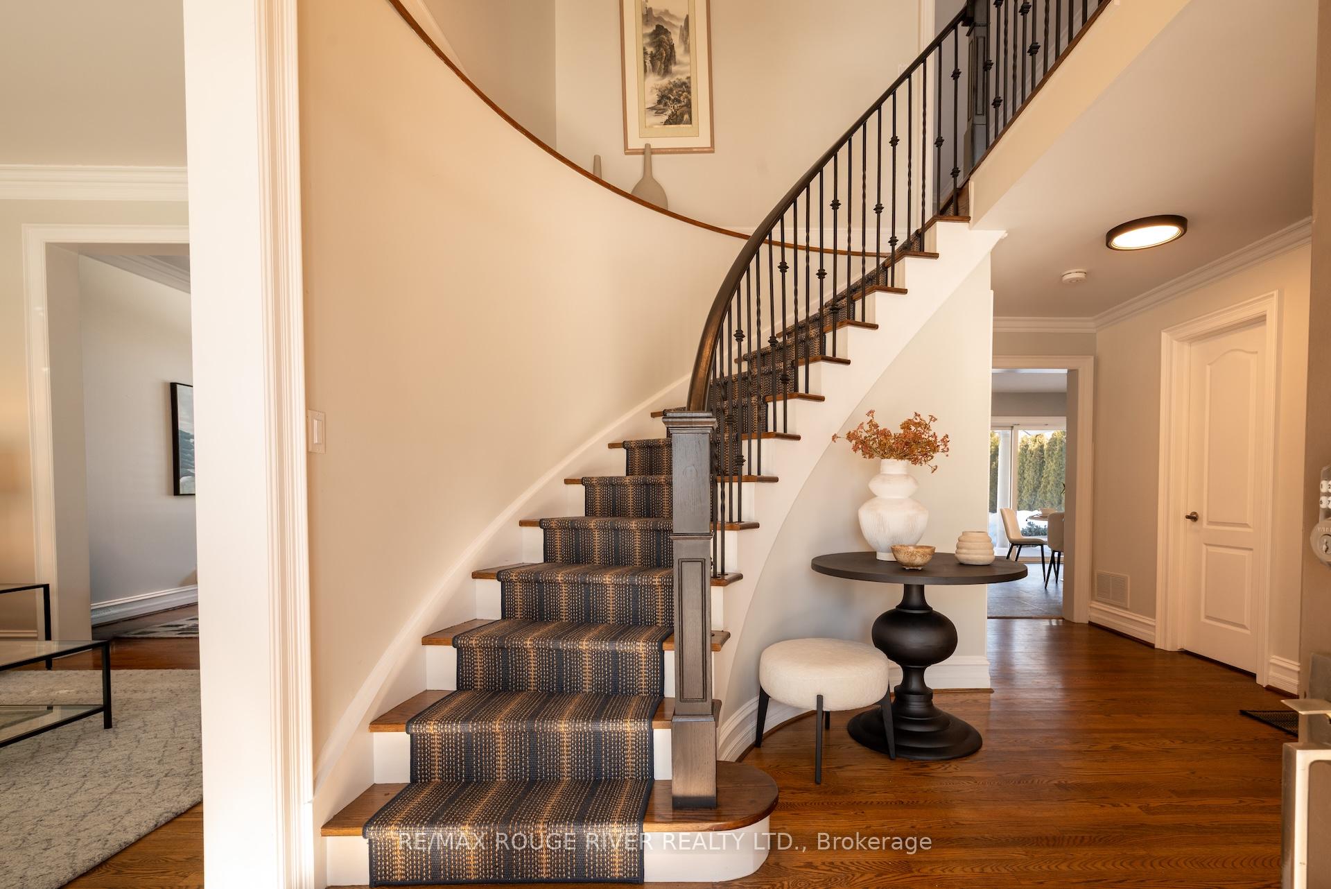 Photo 7 of 56 East House Crescent, Cobourg — HOMEH