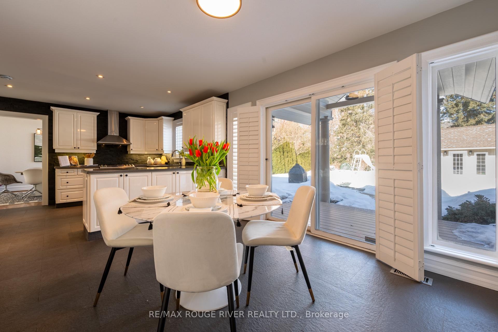 Photo 17 of 56 East House Crescent, Cobourg — HOMEH