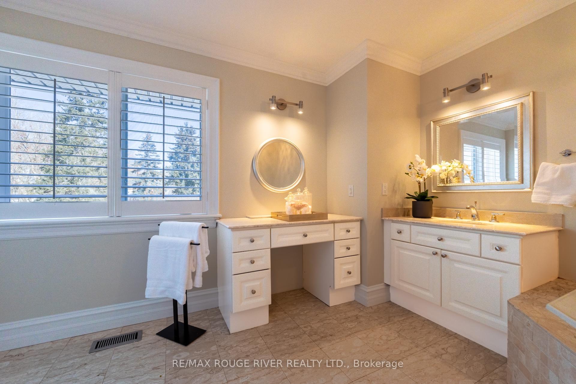 Photo 32 of 56 East House Crescent, Cobourg — HOMEH