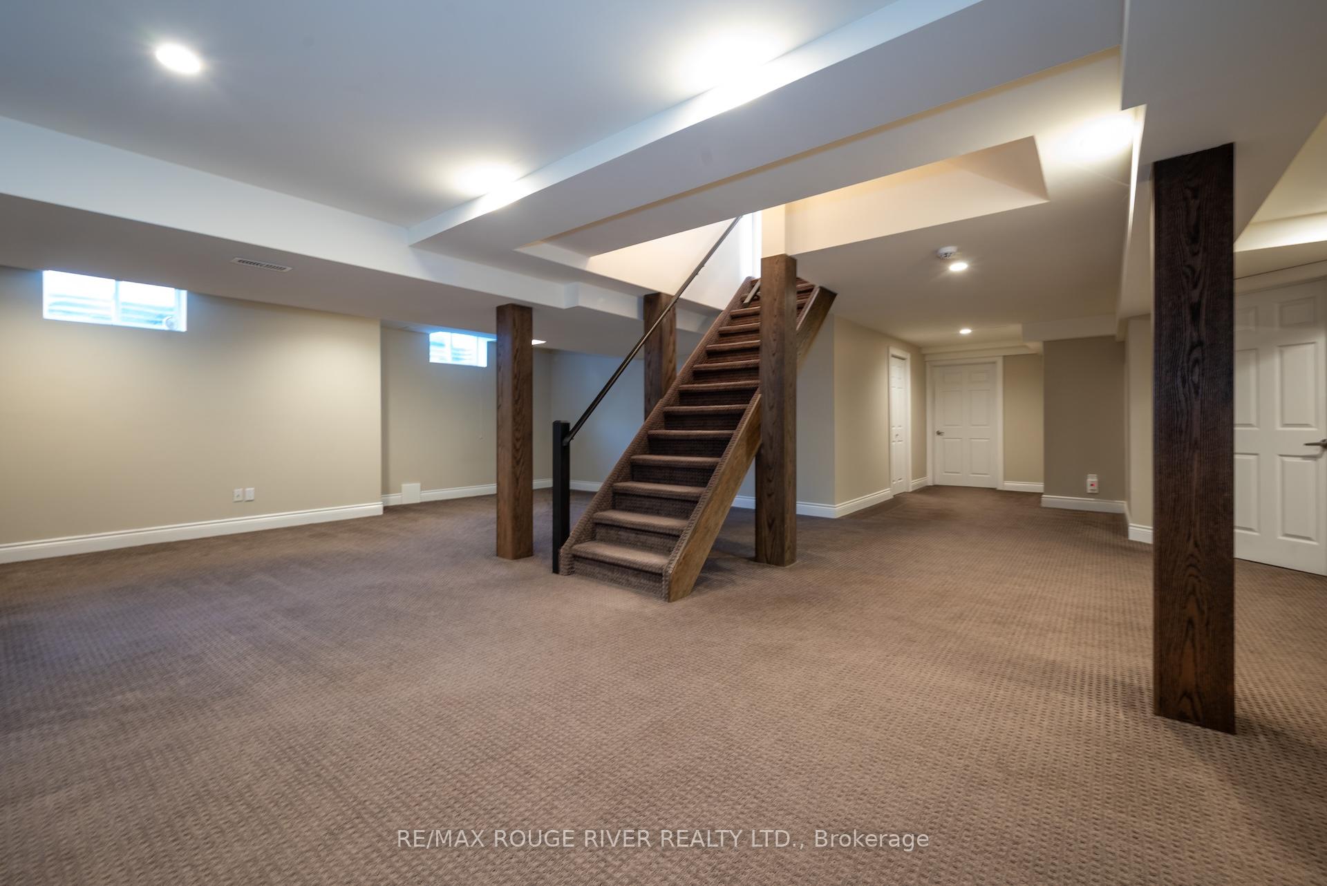 Photo 38 of 56 East House Crescent, Cobourg — HOMEH