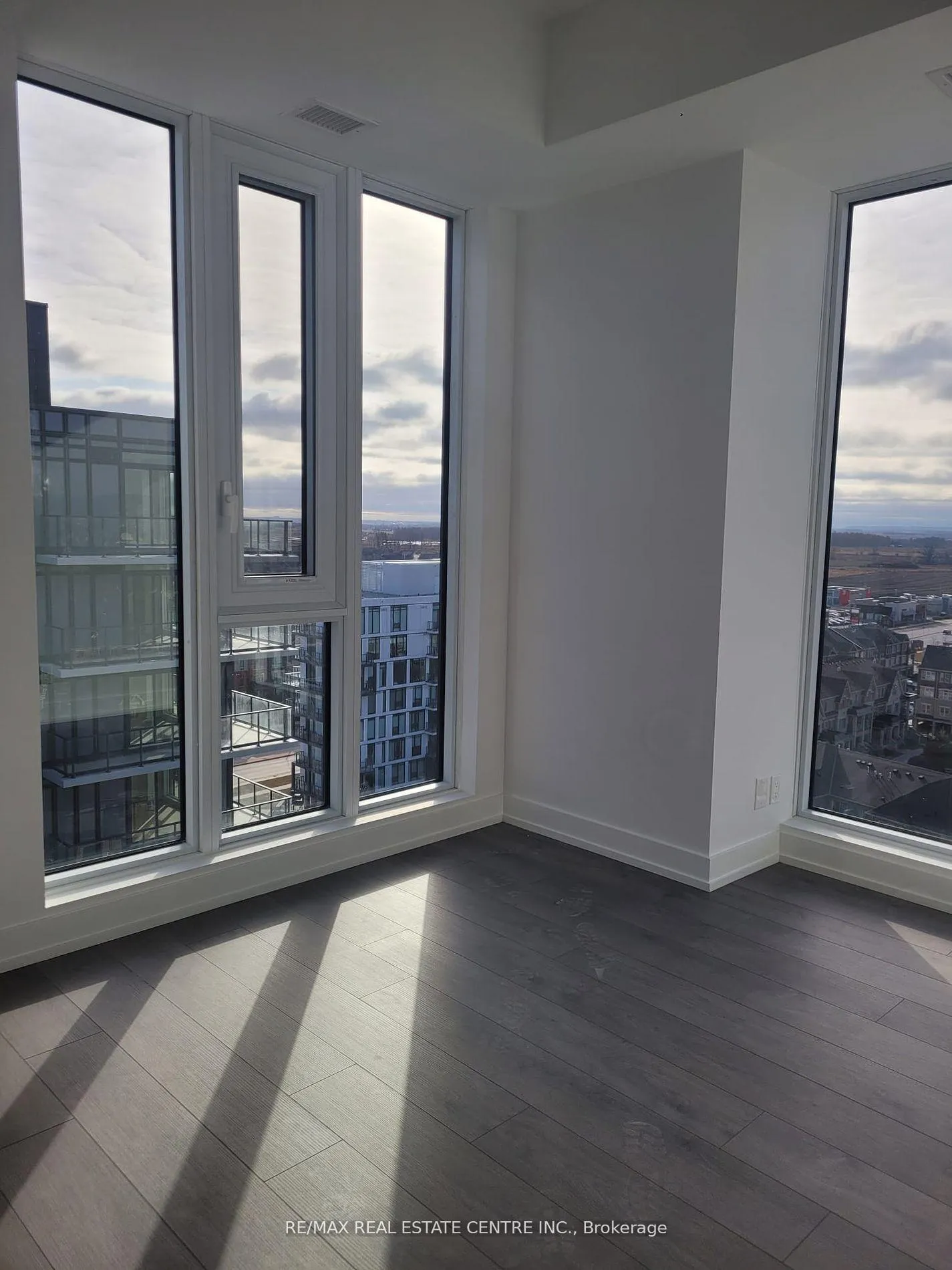 Photo 13 of Unit 1208, 225 Veterans Drive, Brampton, Northwest Brampton — HOMEH