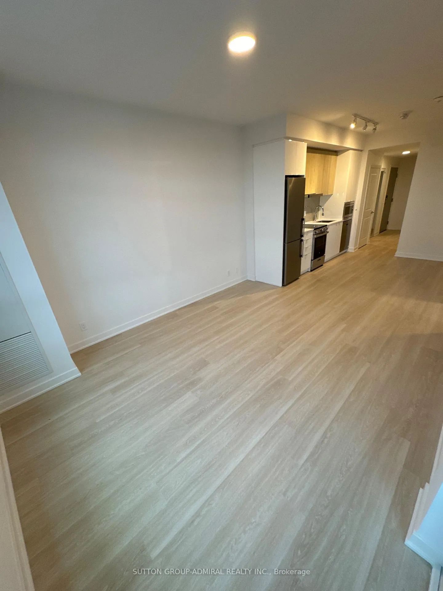 Photo 10 of Unit 1802, 30 Upper Mall Way, Vaughan, Brownridge — HOMEH