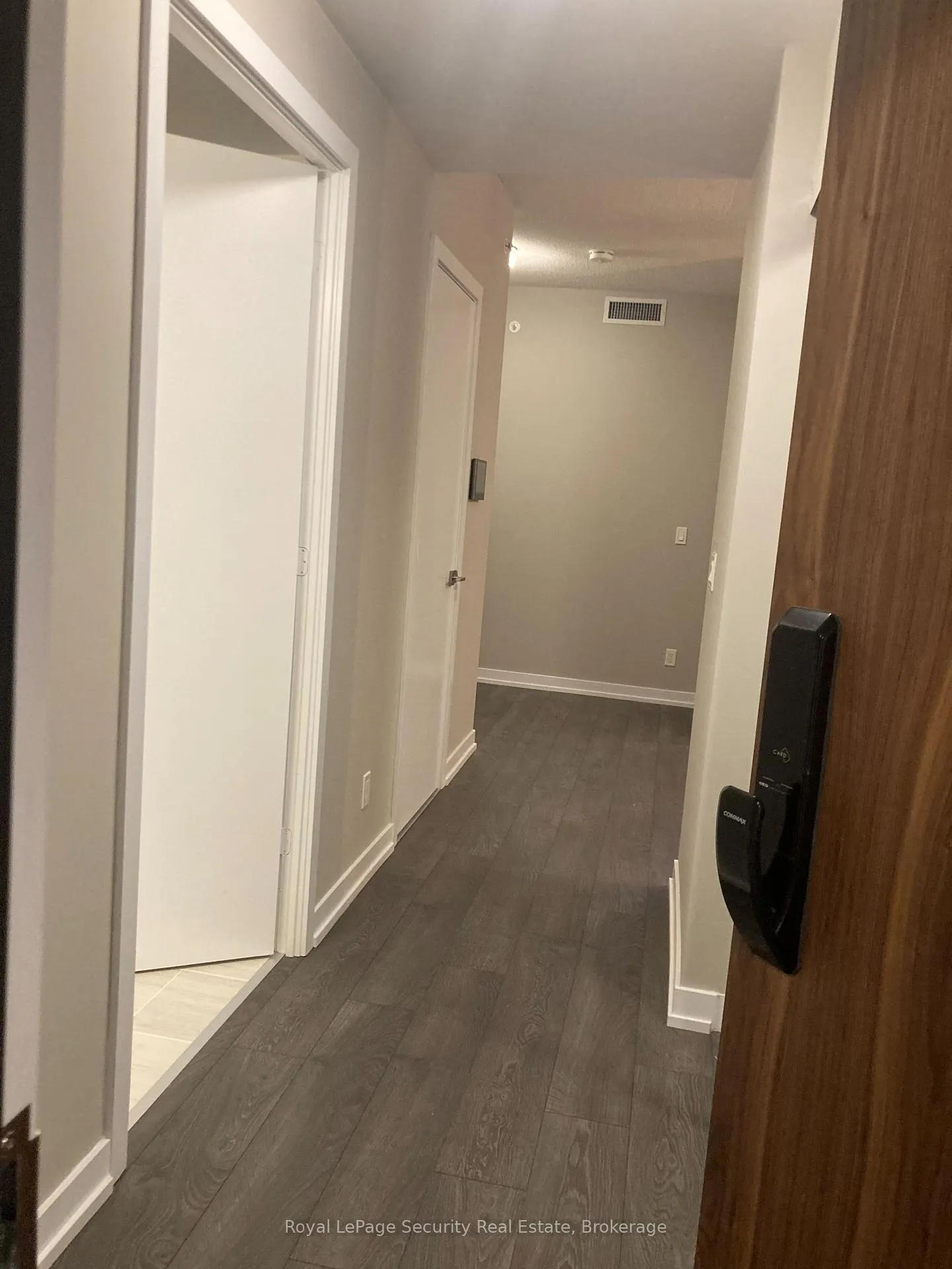 Photo 9 of Unit 210, 50 Ann Street, Caledon, Bolton West — HOMEH