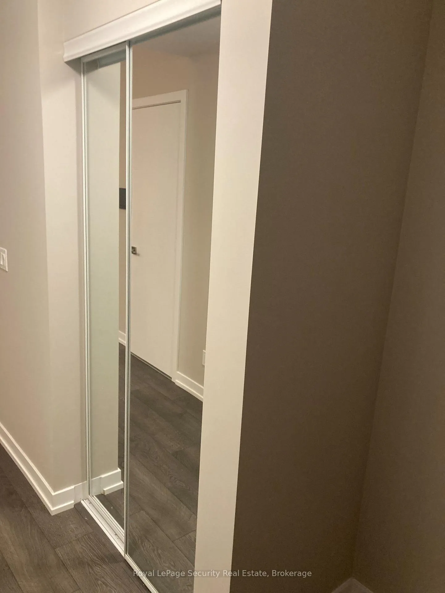 Photo 13 of Unit 210, 50 Ann Street, Caledon, Bolton West — HOMEH
