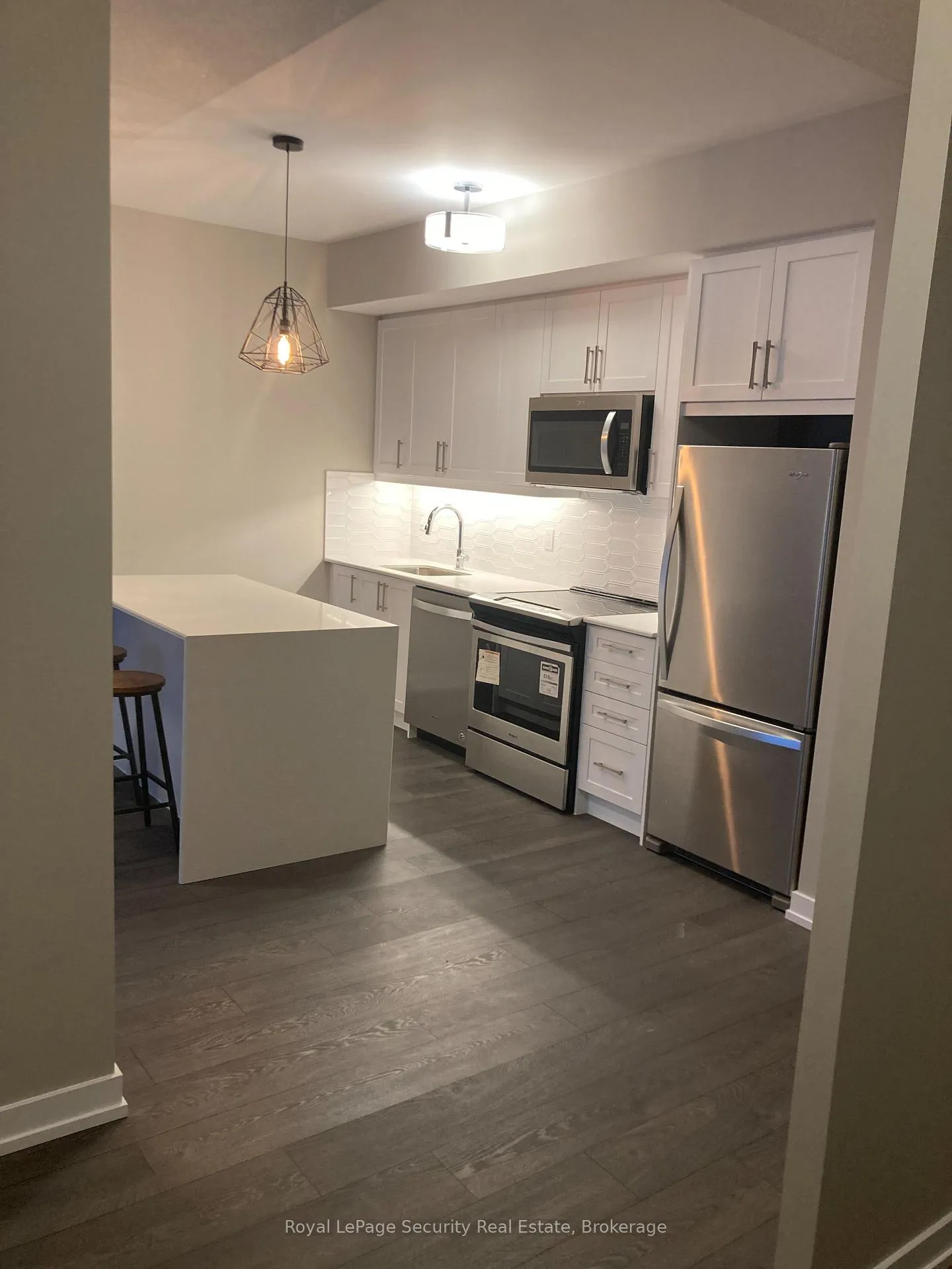 Photo 22 of Unit 210, 50 Ann Street, Caledon, Bolton West — HOMEH