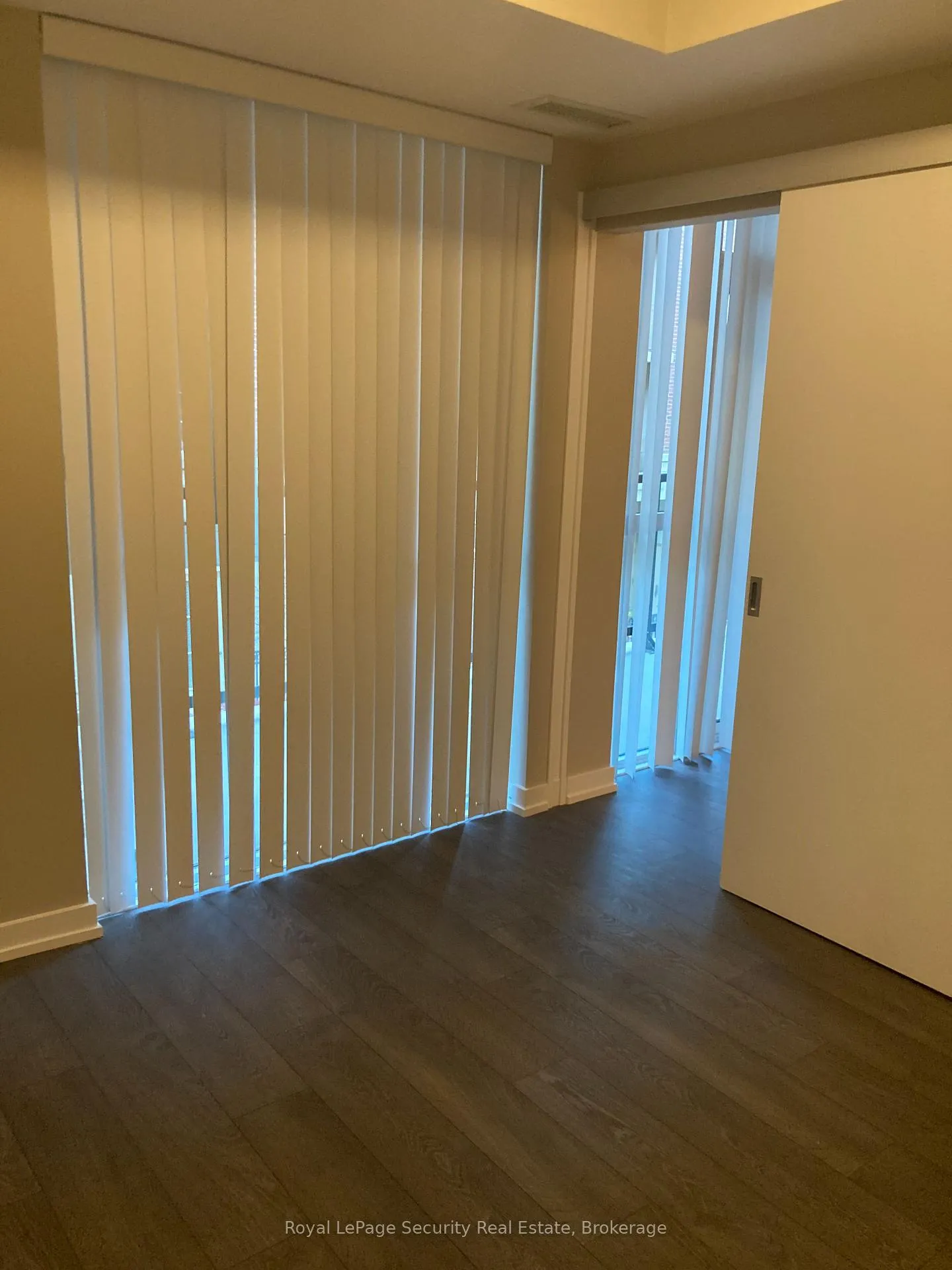 Photo 30 of Unit 210, 50 Ann Street, Caledon, Bolton West — HOMEH