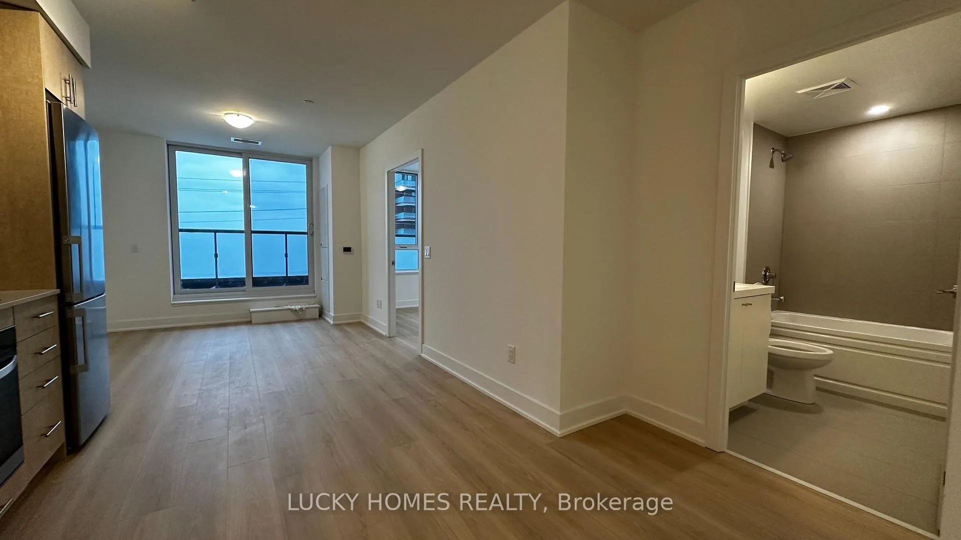 Photo 7 of Unit 311, 2545 Simcoe Street N, Oshawa, Windfields — HOMEH
