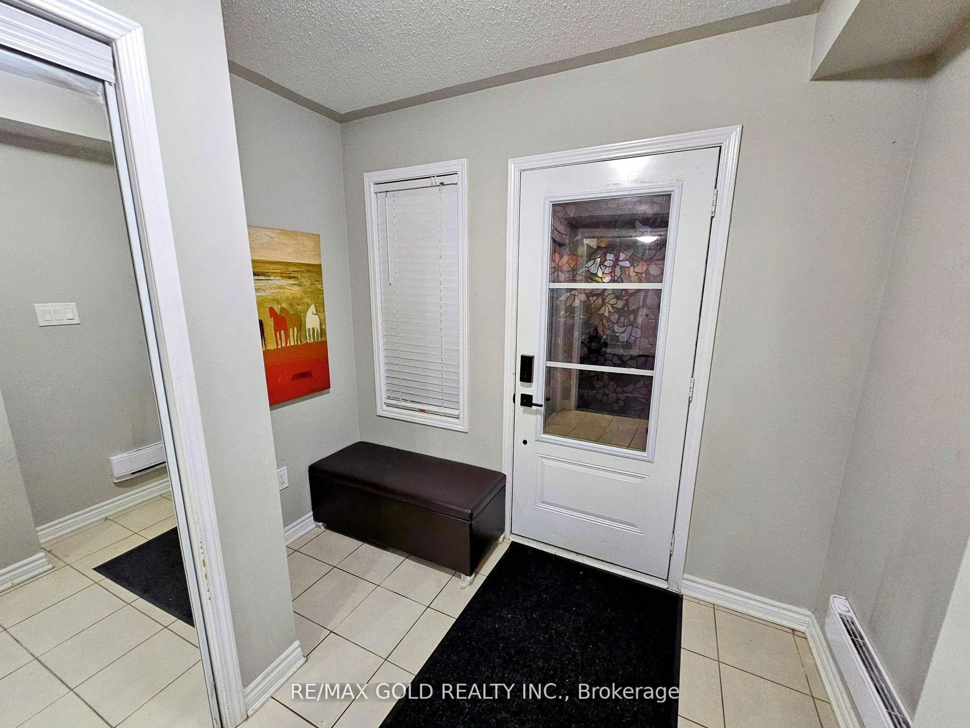 Photo 3 of 94 Baycliffe Crescent, Brampton, Northwest Brampton — HOMEH