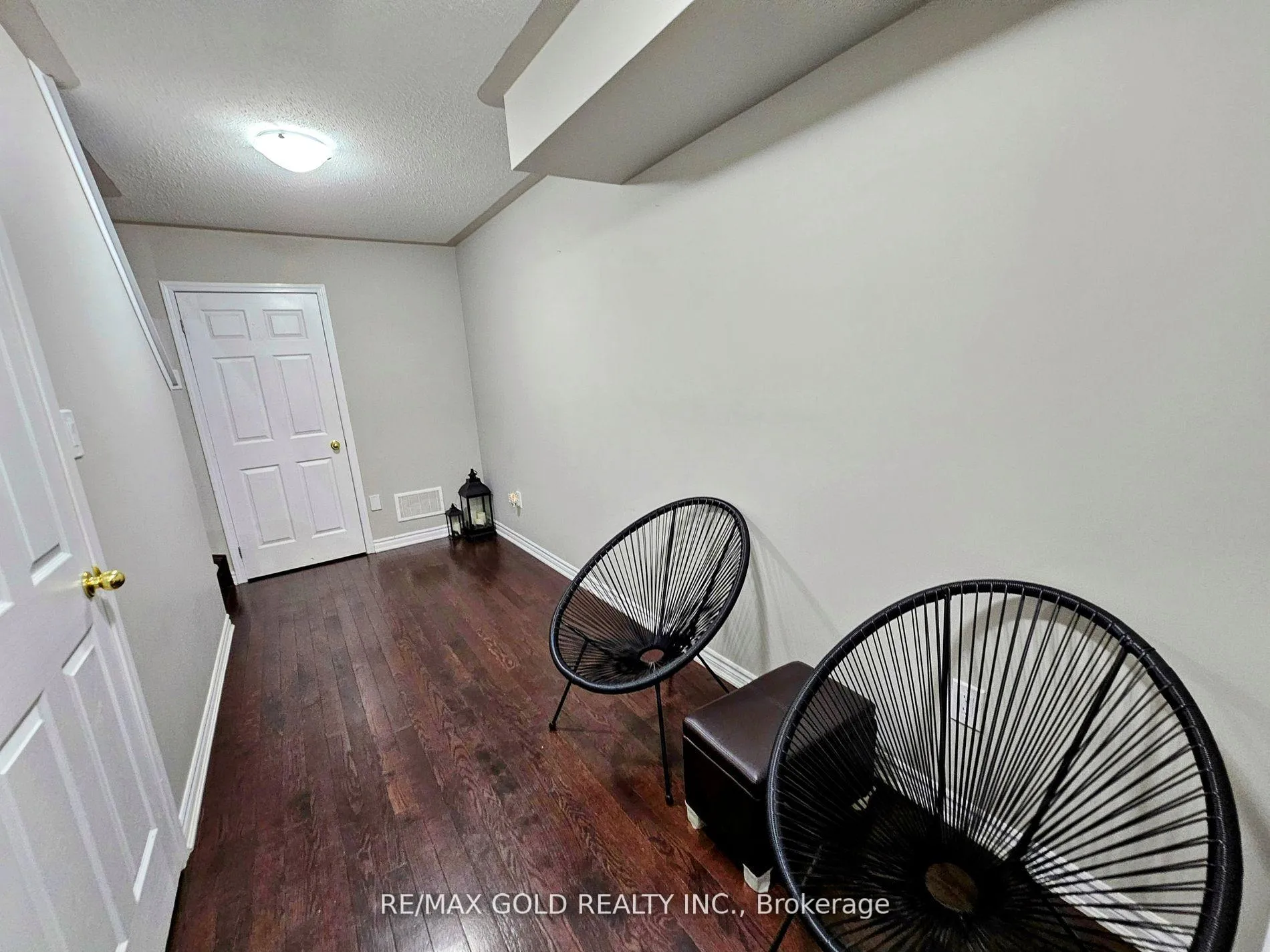 Photo 5 of 94 Baycliffe Crescent, Brampton, Northwest Brampton — HOMEH
