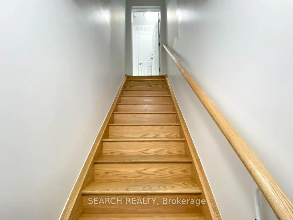 Photo 4 of Unit 122, 200 Veterans Drive, Brampton, Northwest Brampton — HOMEH