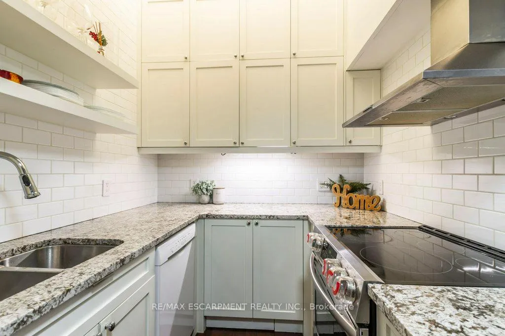 Photo 10 of Unit 405, 50 Main Street, Hamilton, Dundas — HOMEH