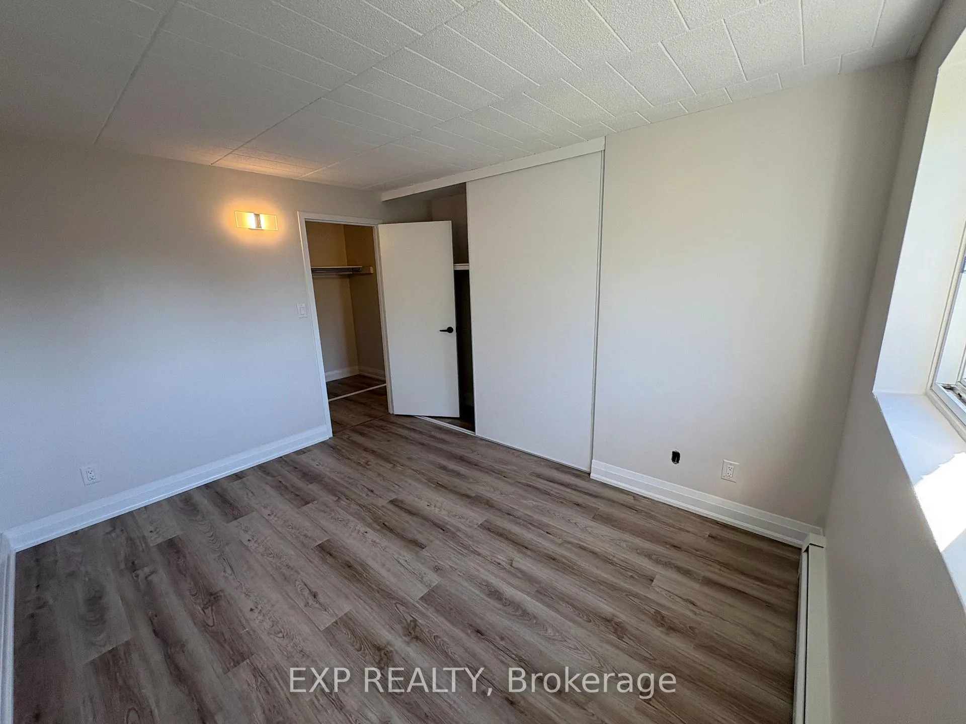 Photo 4 of Unit 505, 4422 Huron Street, Niagara Falls, Downtown — HOMEH