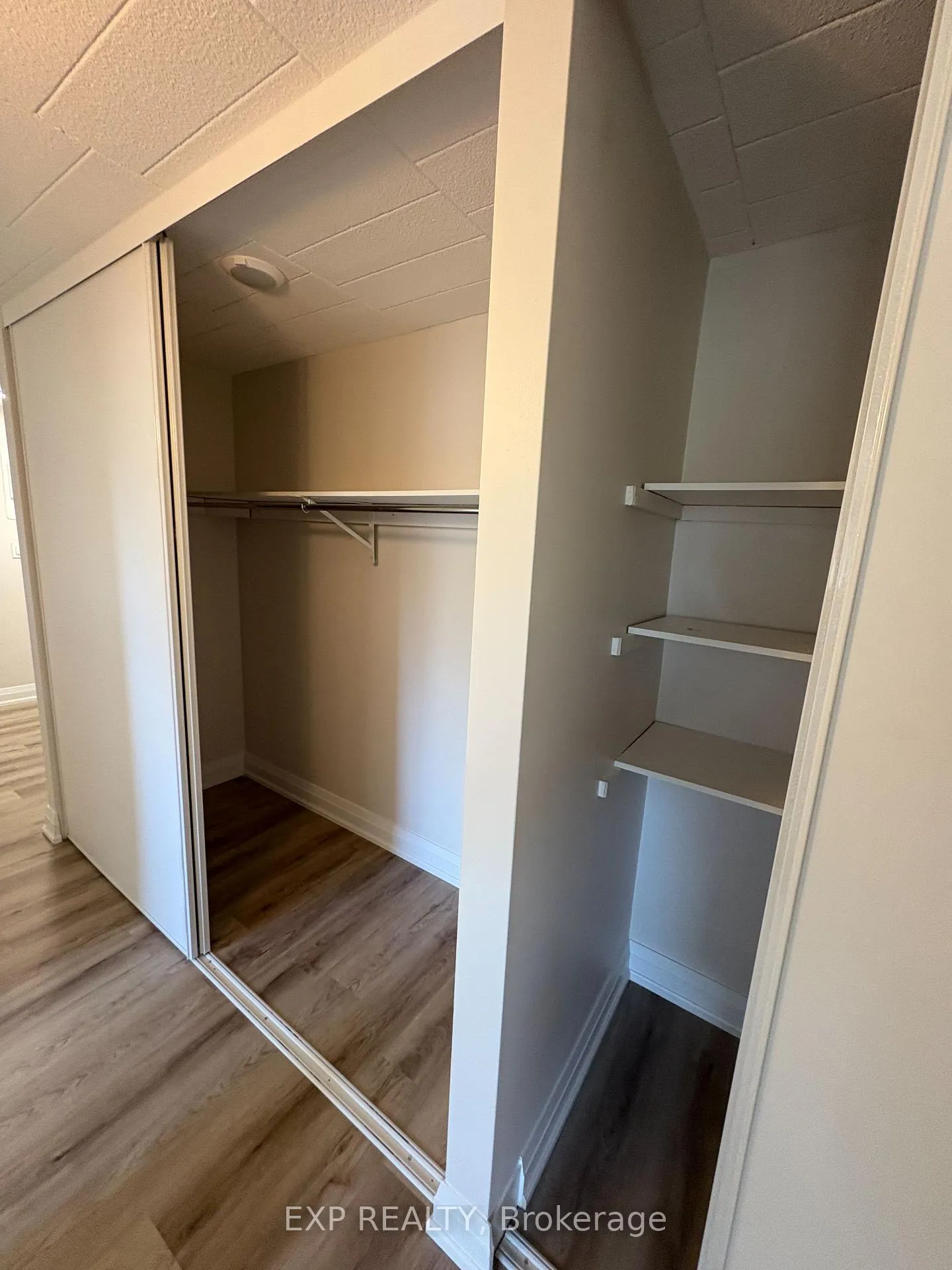 Photo 5 of Unit 505, 4422 Huron Street, Niagara Falls, Downtown — HOMEH