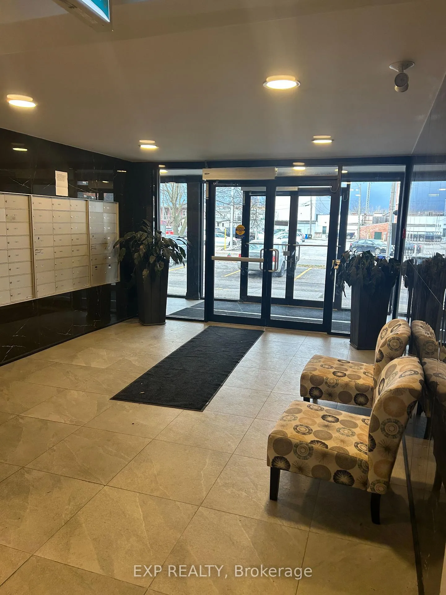 Photo 10 of Unit 505, 4422 Huron Street, Niagara Falls, Downtown — HOMEH