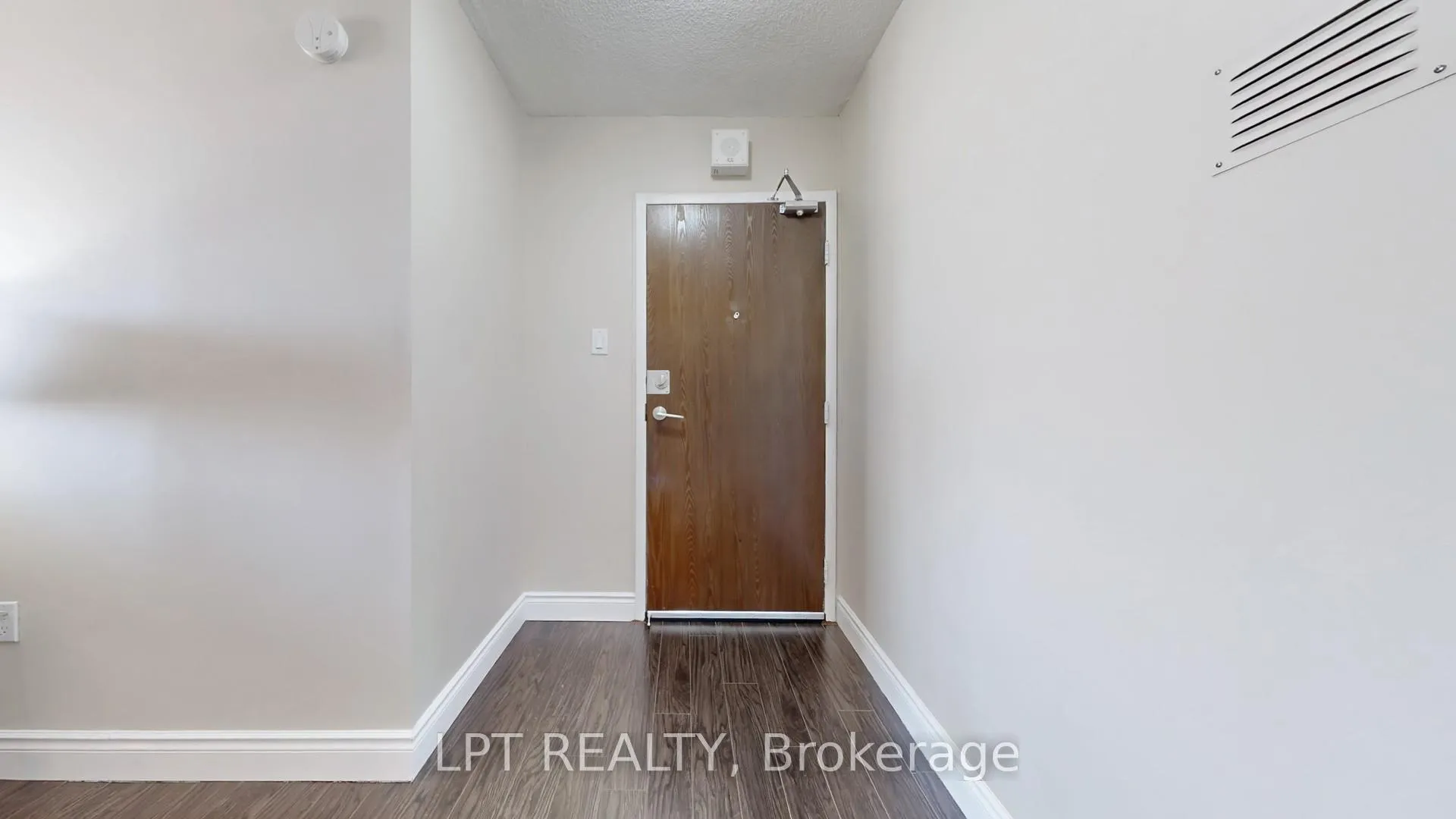 Photo 7 of Unit 1503, 3170 Kirwin Avenue, Mississauga, Cooksville — HOMEH