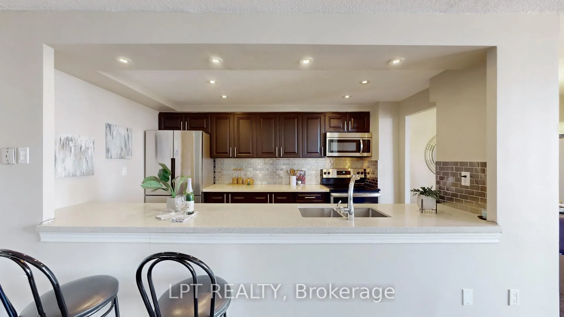 Photo 19 of Unit 1503, 3170 Kirwin Avenue, Mississauga, Cooksville — HOMEH
