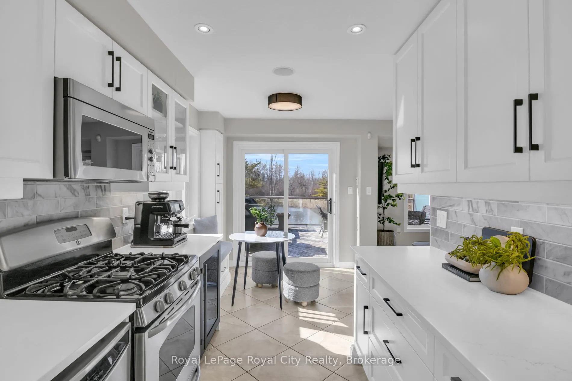 Photo 11 of 71 Vaughan Street, Guelph, Clairfields/Hanlon Business Park — HOMEH