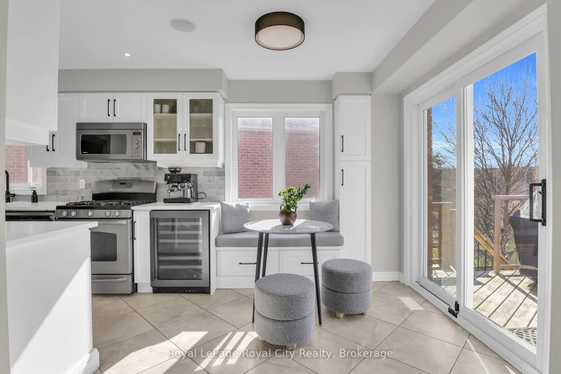 Photo 12 of 71 Vaughan Street, Guelph, Clairfields/Hanlon Business Park — HOMEH