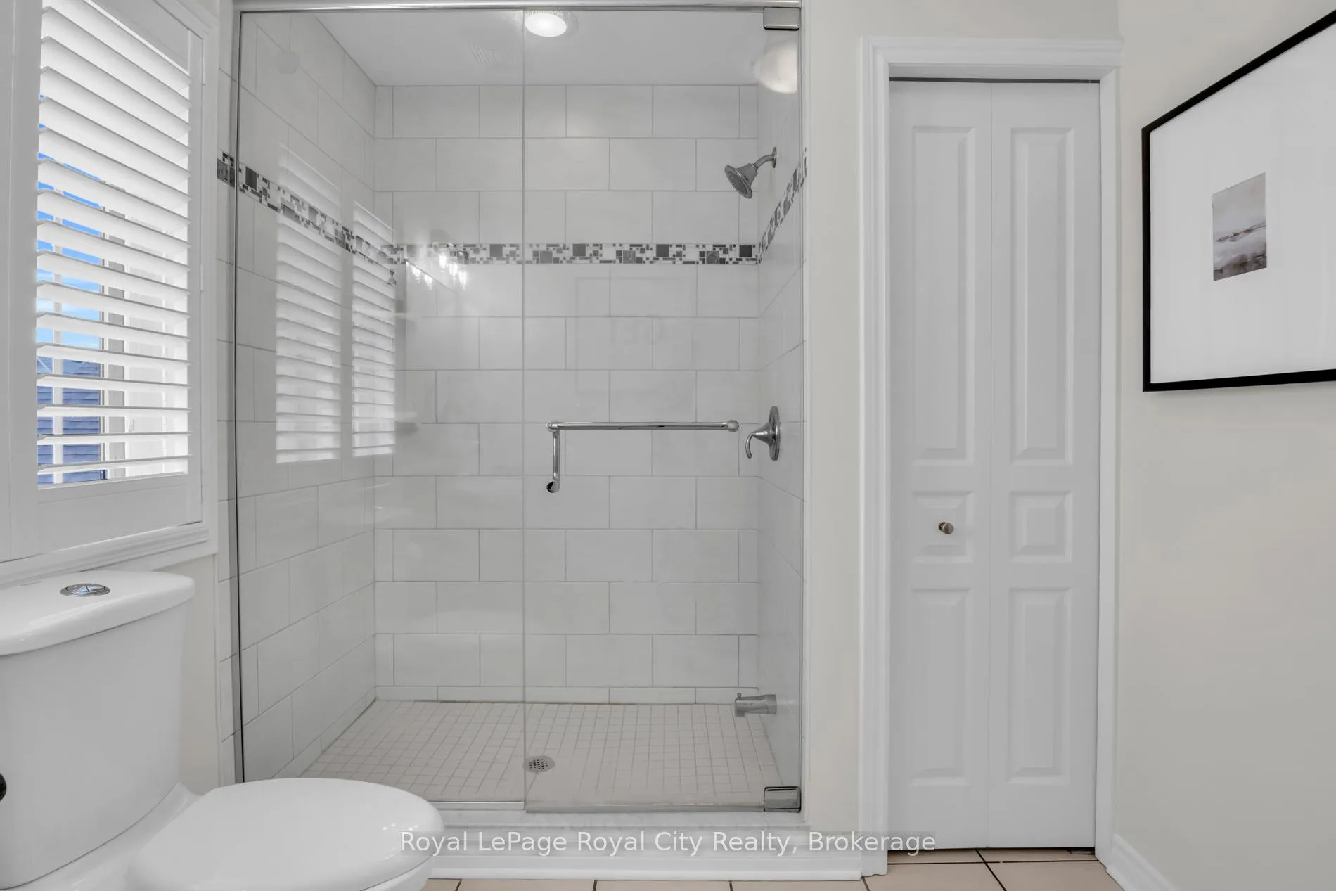 Photo 18 of 71 Vaughan Street, Guelph, Clairfields/Hanlon Business Park — HOMEH
