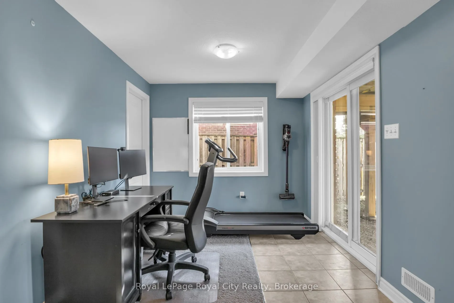 Photo 27 of 71 Vaughan Street, Guelph, Clairfields/Hanlon Business Park — HOMEH