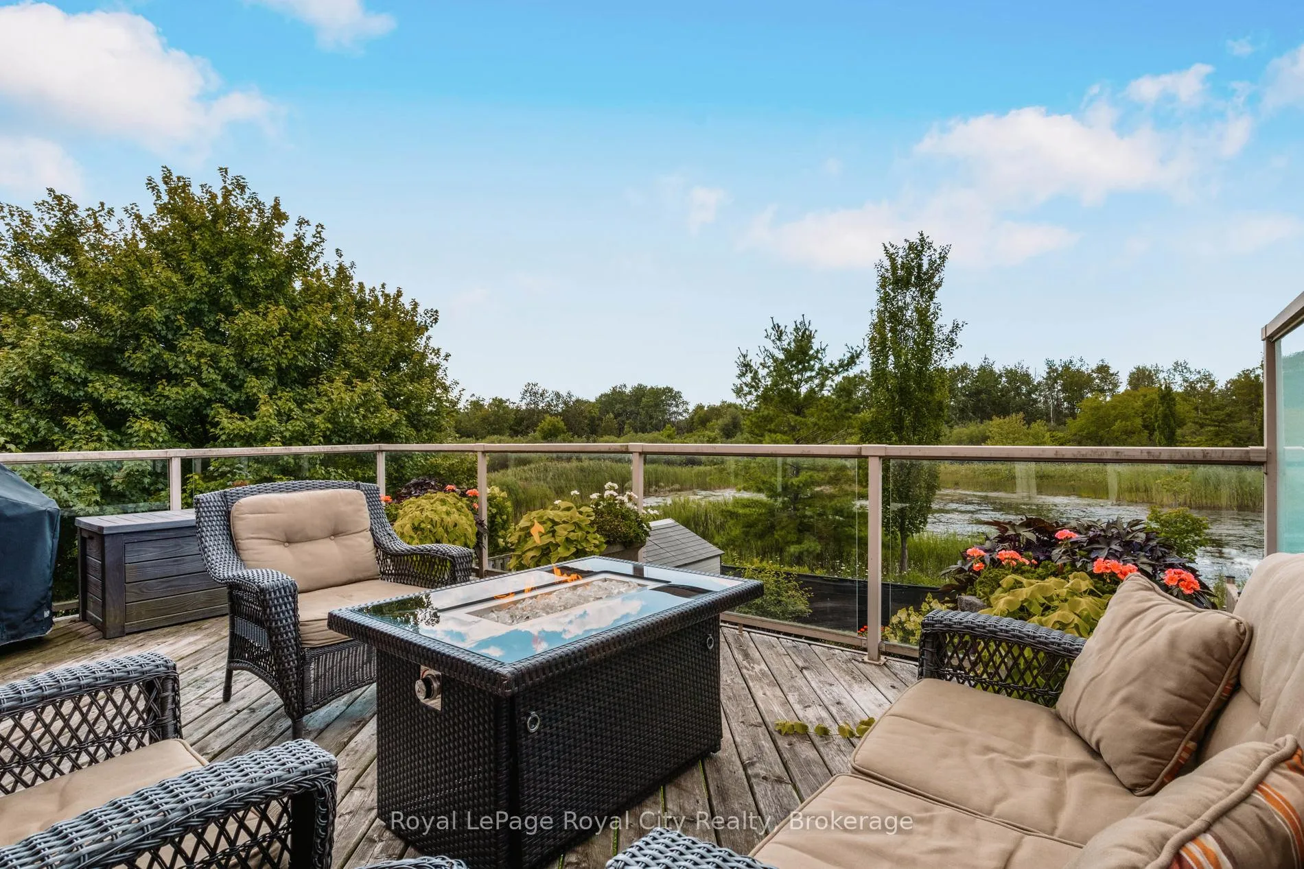 Photo 30 of 71 Vaughan Street, Guelph, Clairfields/Hanlon Business Park — HOMEH
