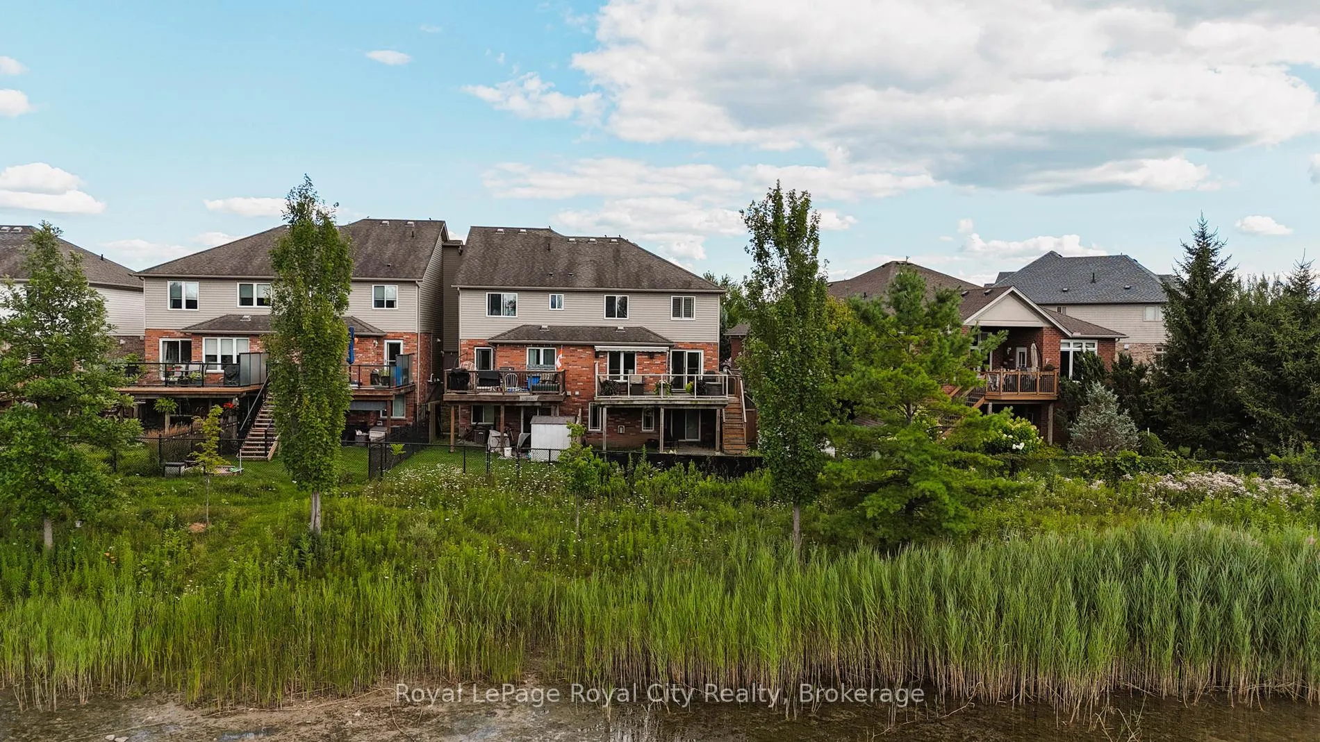 Photo 38 of 71 Vaughan Street, Guelph, Clairfields/Hanlon Business Park — HOMEH