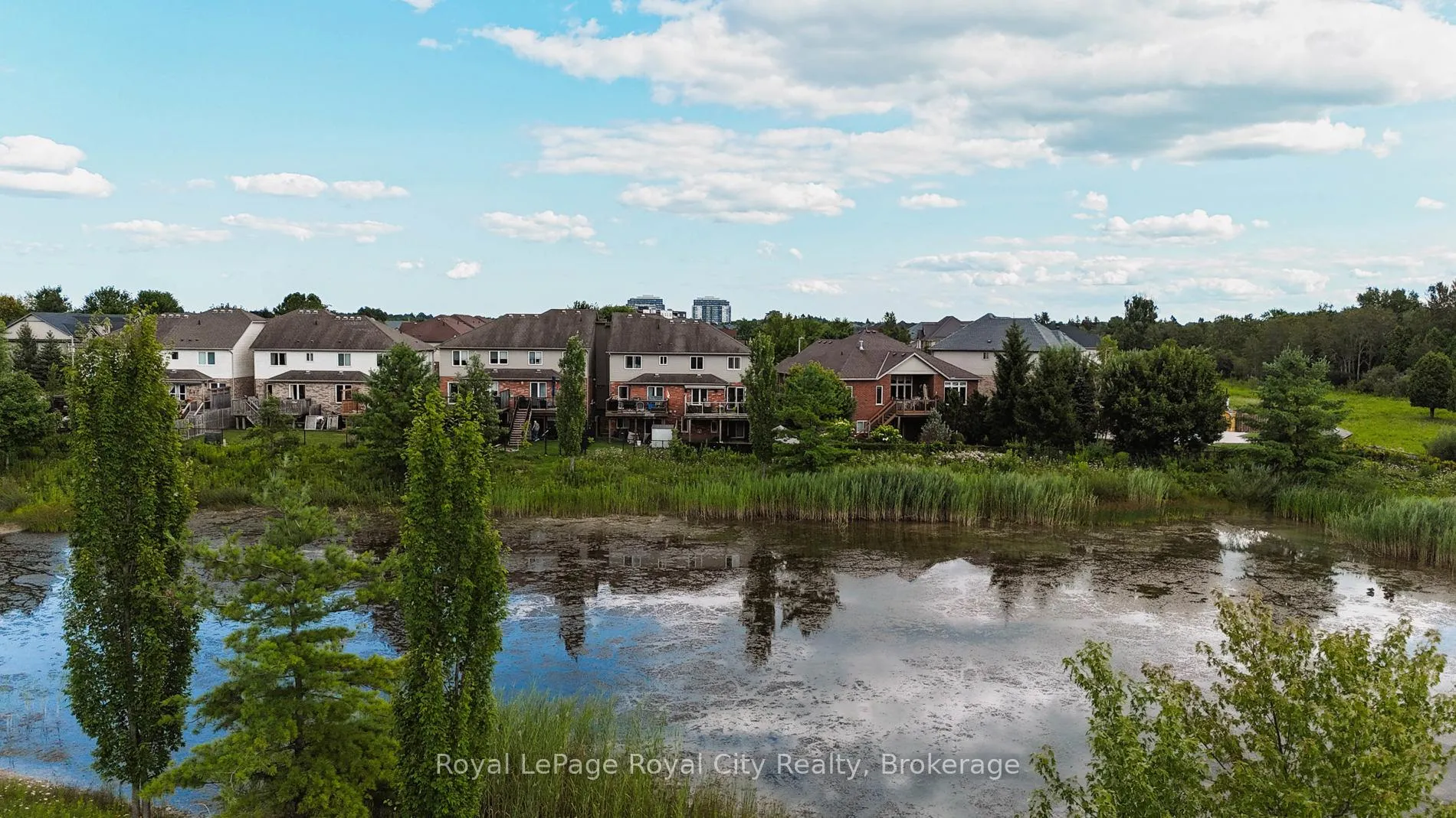 Photo 39 of 71 Vaughan Street, Guelph, Clairfields/Hanlon Business Park — HOMEH