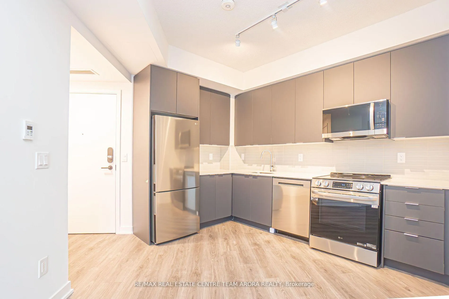 Photo 8 of Unit 614, 225 Malta Avenue, Brampton, Fletcher's Creek South — HOMEH