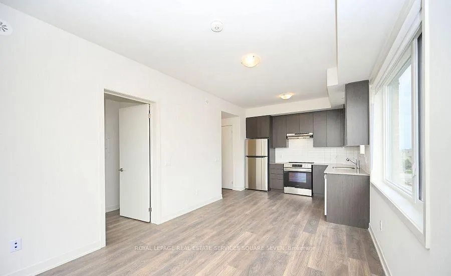 Photo 3 of Unit 305, 58 Sky Harbour Drive, Brampton, Bram West — HOMEH