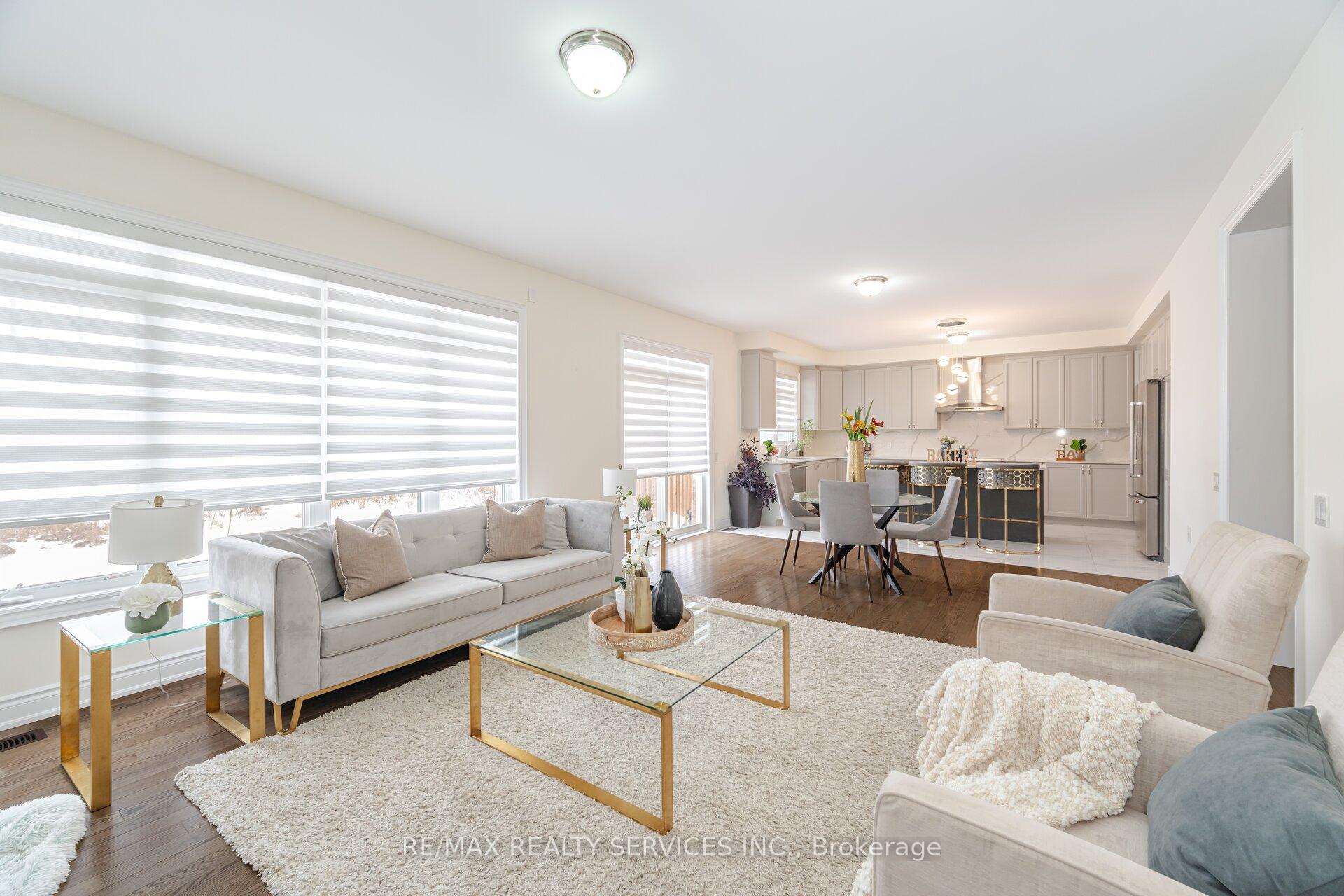 Photo 7 of 40 Portman Street, Caledon, Rural Caledon — HOMEH