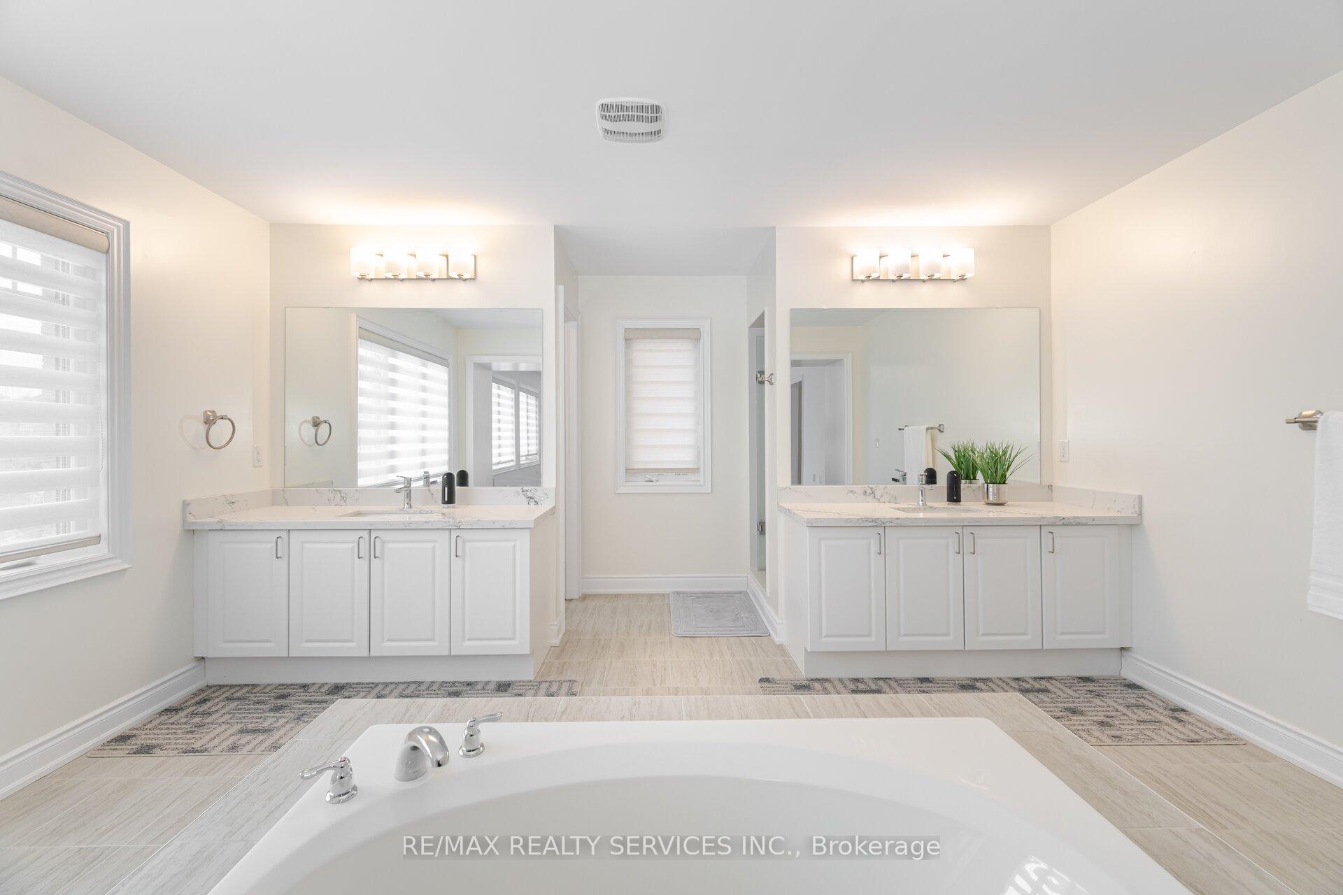 Photo 11 of 40 Portman Street, Caledon, Rural Caledon — HOMEH