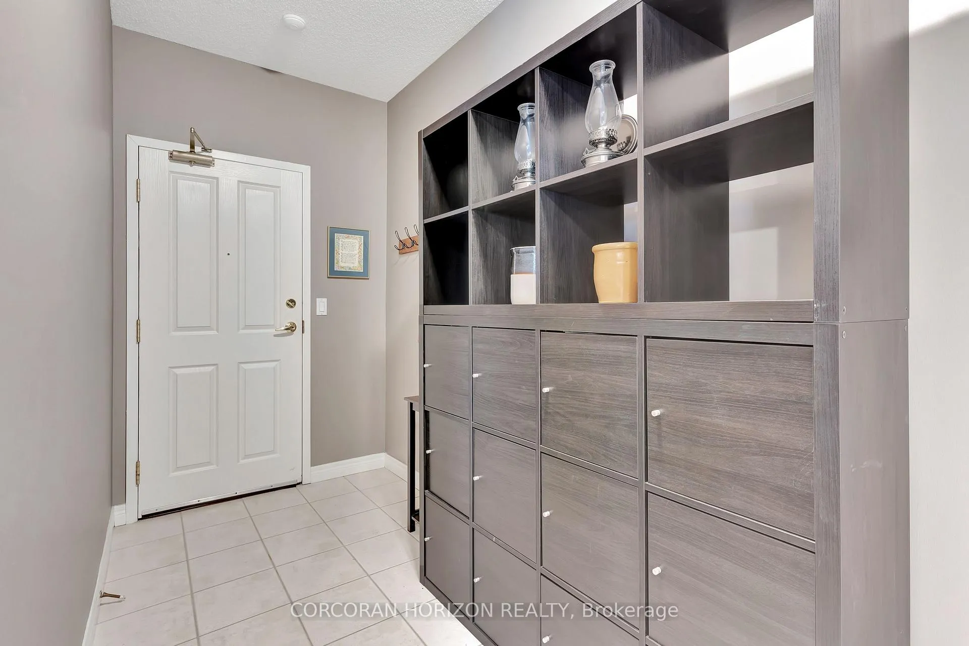 Photo 7 of Unit 1206, 255 Keats Way, Waterloo — HOMEH