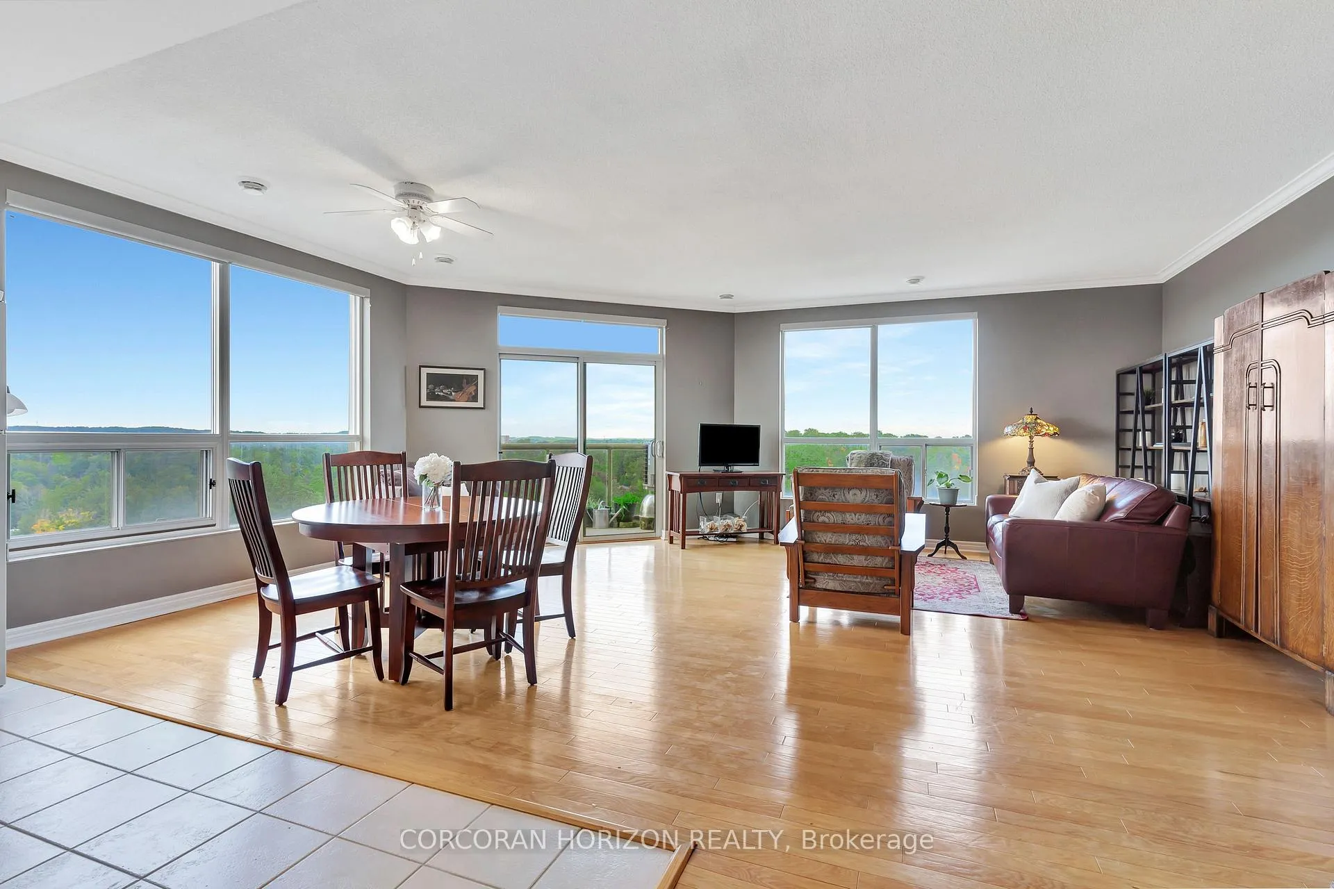 Photo 8 of Unit 1206, 255 Keats Way, Waterloo — HOMEH