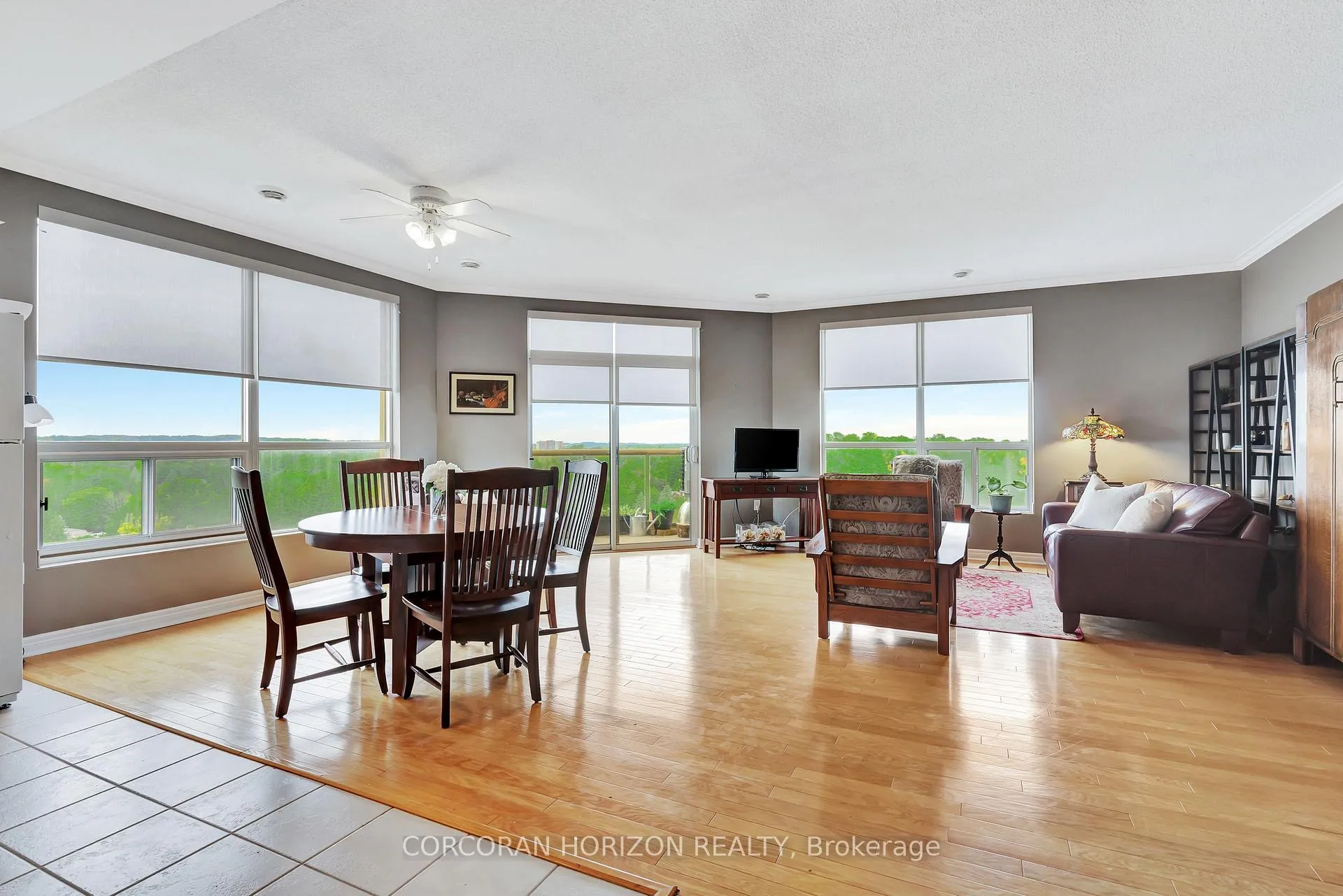 Photo 10 of Unit 1206, 255 Keats Way, Waterloo — HOMEH