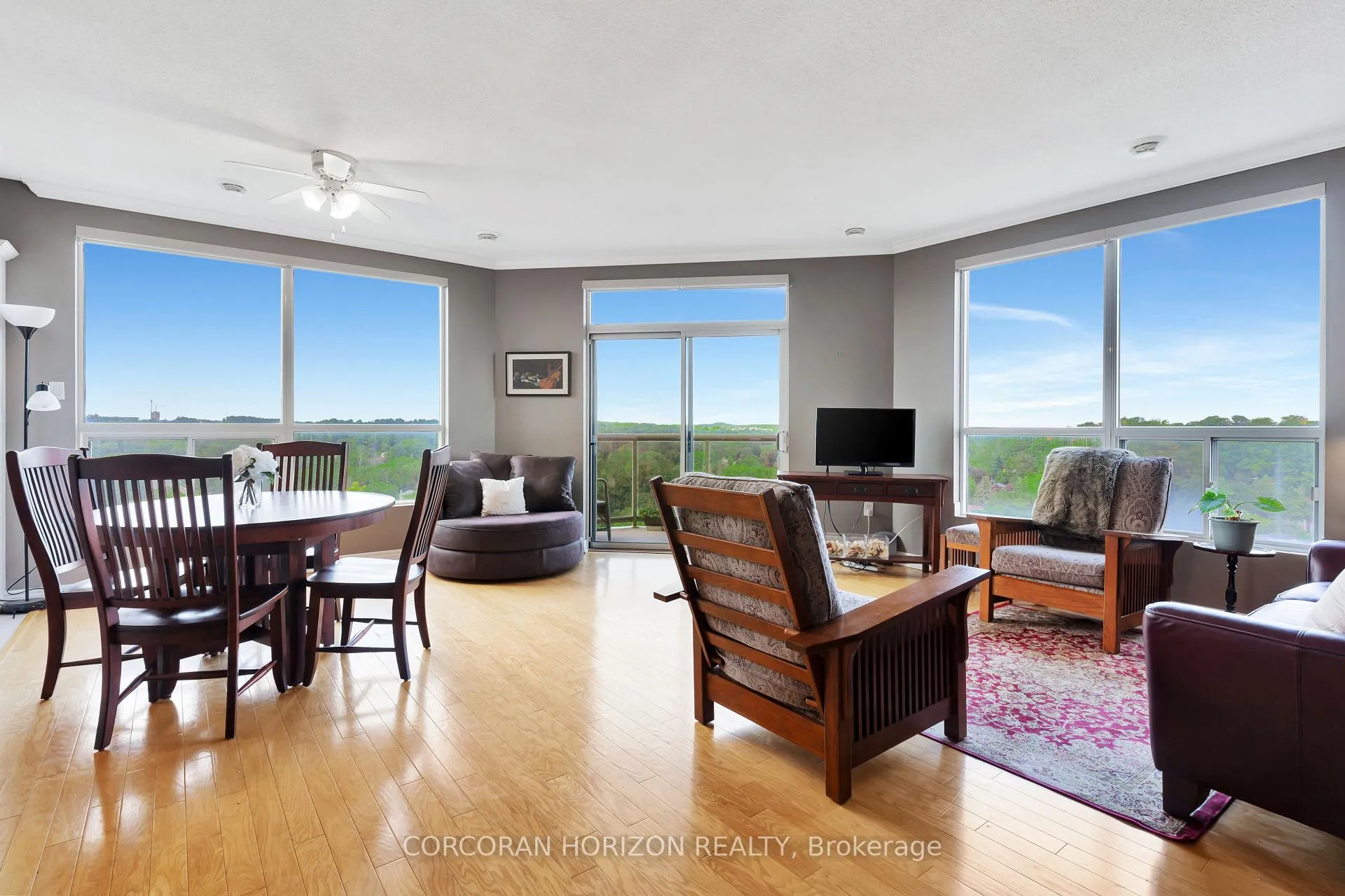 Photo 12 of Unit 1206, 255 Keats Way, Waterloo — HOMEH
