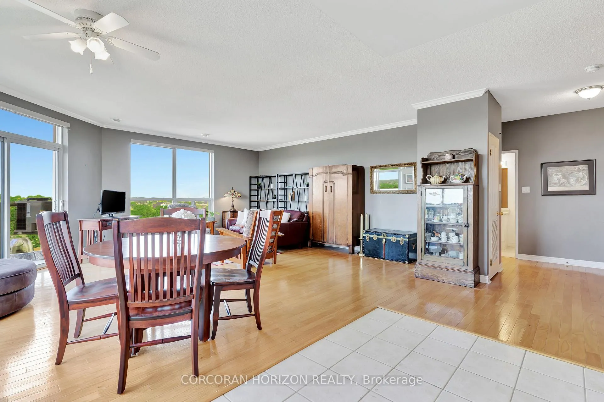 Photo 13 of Unit 1206, 255 Keats Way, Waterloo — HOMEH