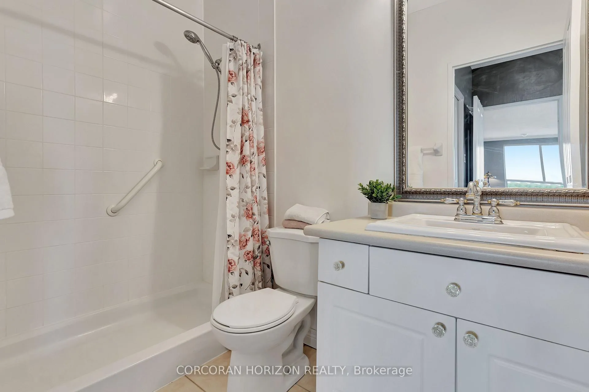 Photo 21 of Unit 1206, 255 Keats Way, Waterloo — HOMEH