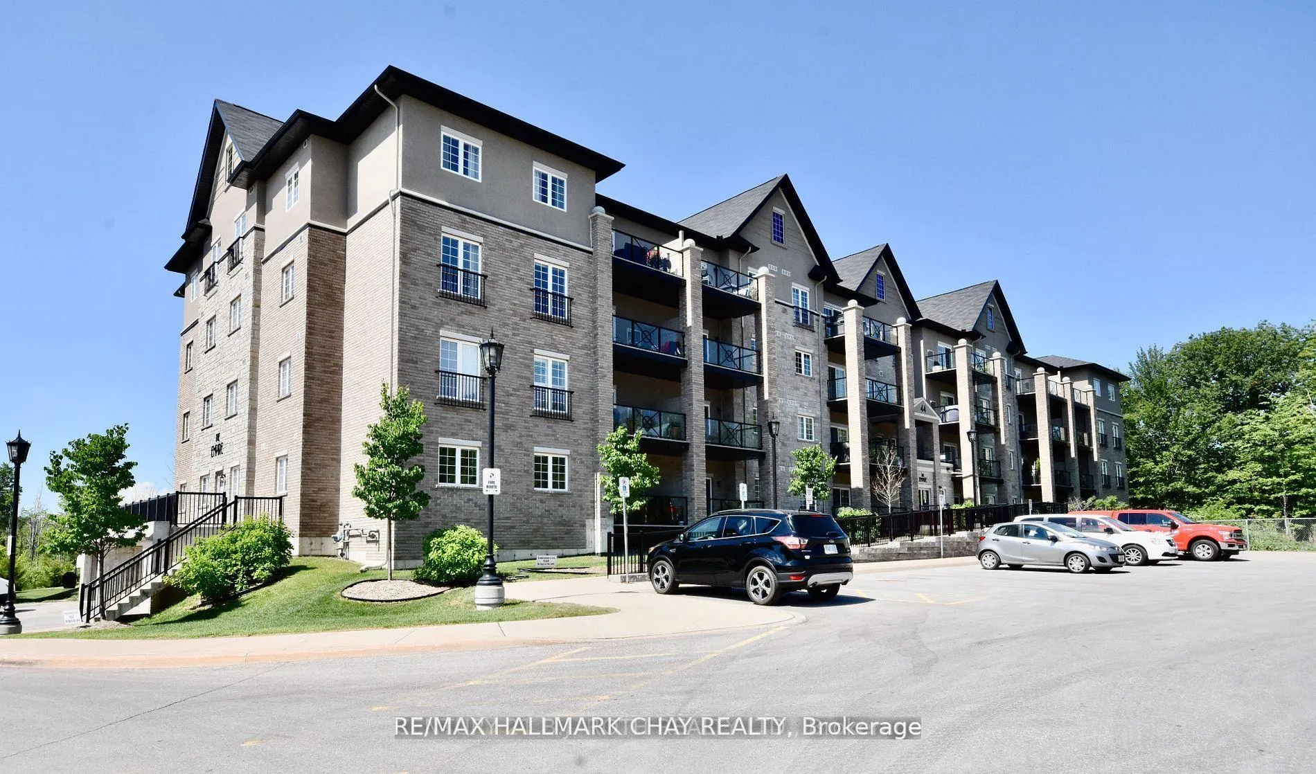 Photo 1 of Unit 405, 44 Ferndale Drive S, Barrie, Ardagh — HOMEH