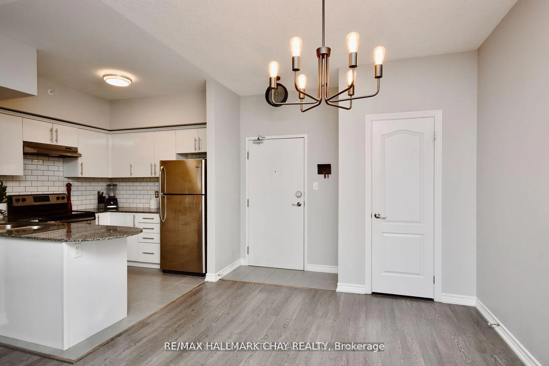 Photo 4 of Unit 405, 44 Ferndale Drive S, Barrie, Ardagh — HOMEH
