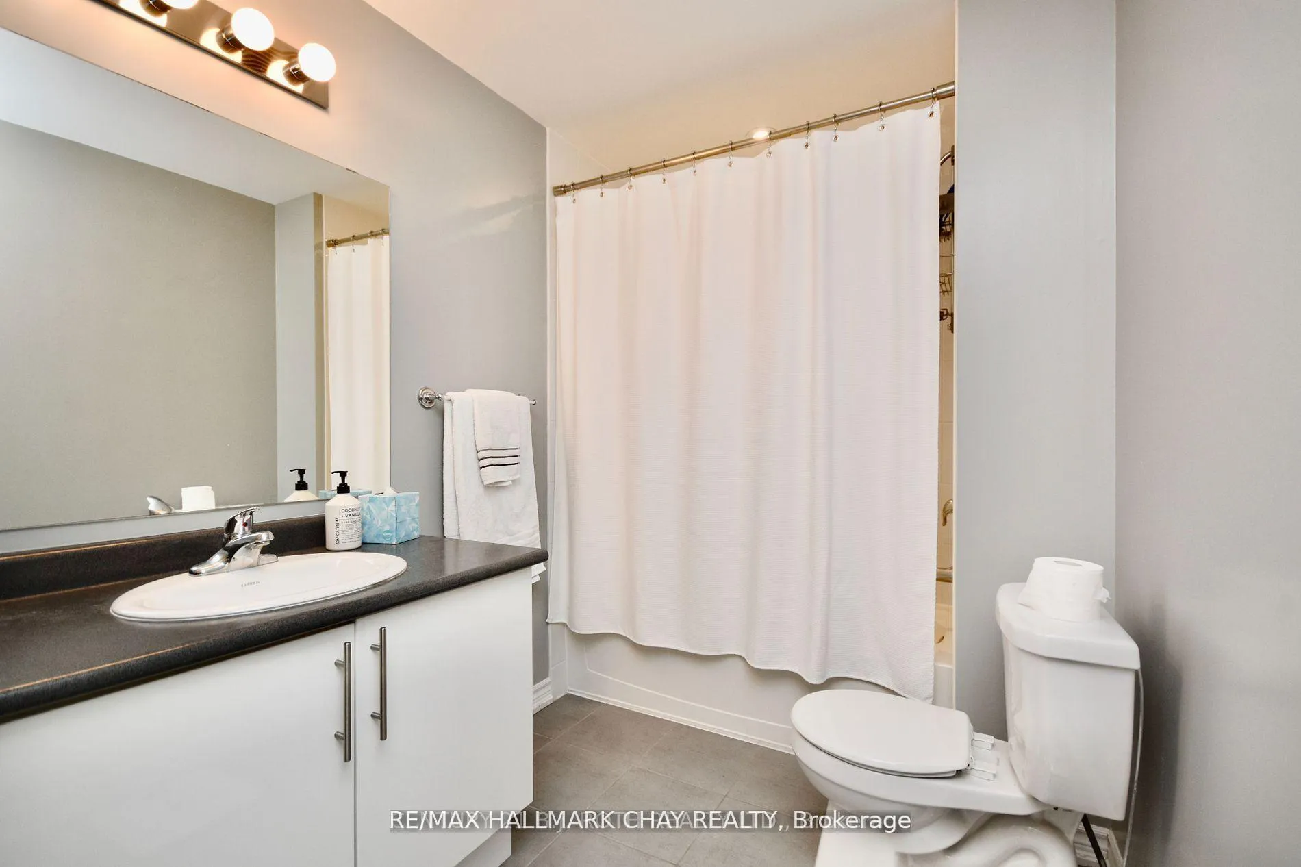 Photo 10 of Unit 405, 44 Ferndale Drive S, Barrie, Ardagh — HOMEH