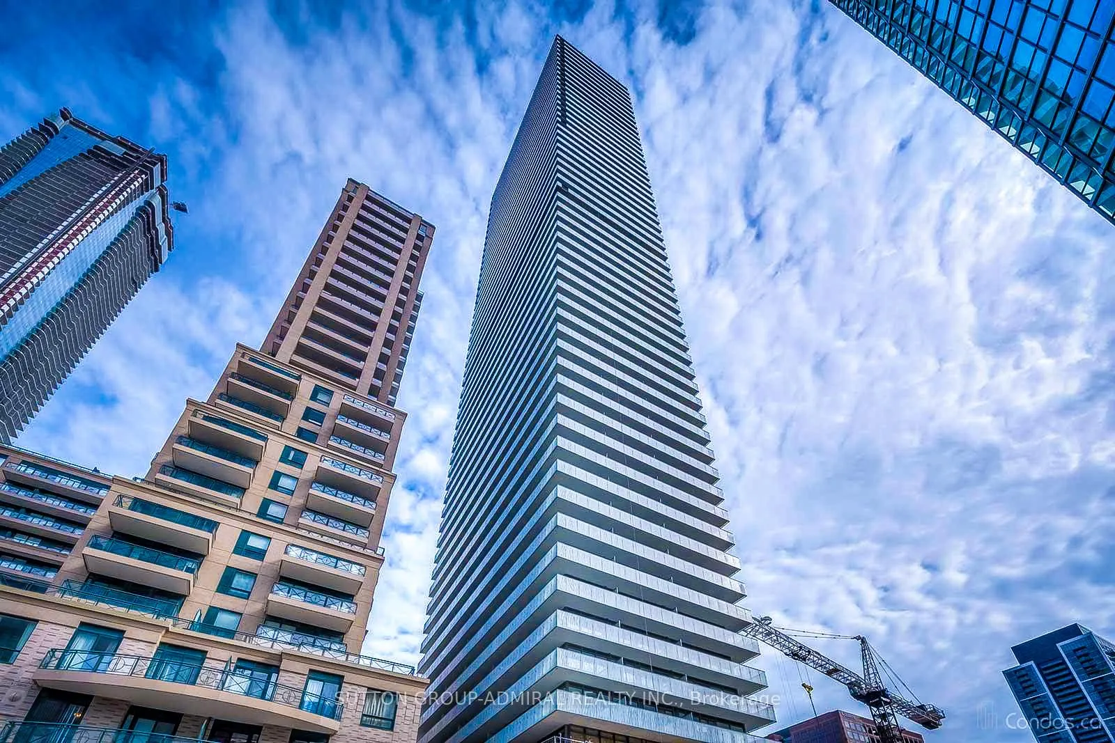 Front of Unit 2204, 42 Charles Street E