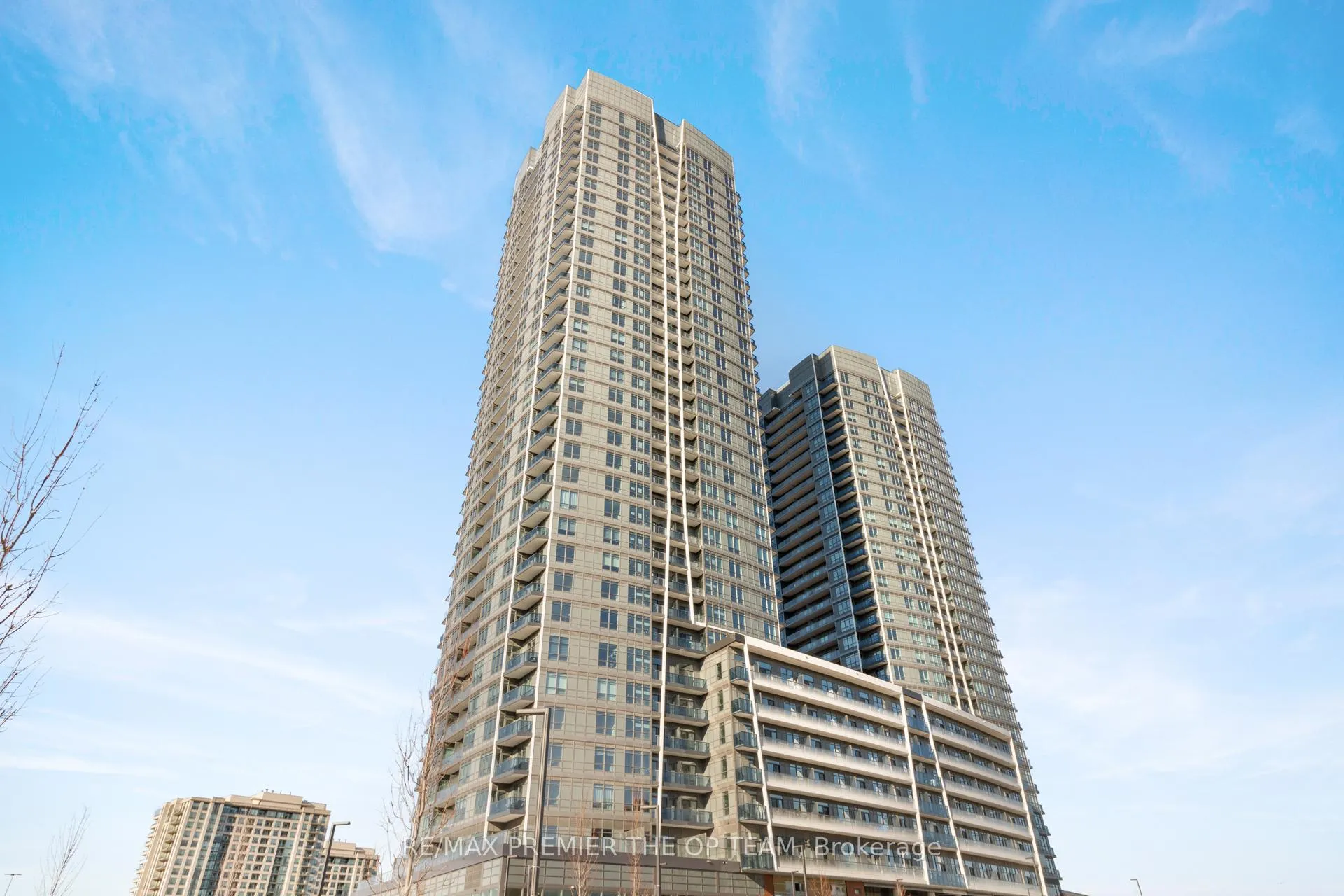 Front of Unit 2109, 30 Upper Mall Way