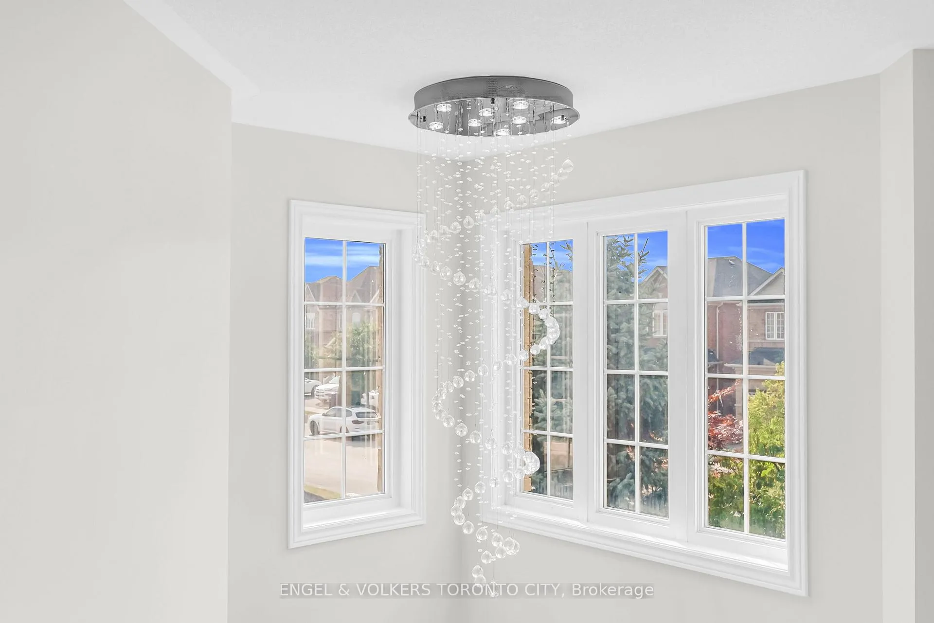 Photo 6 of Unit Main & Upper, 3236 Tacc Drive, Mississauga, Churchill Meadows — HOMEH
